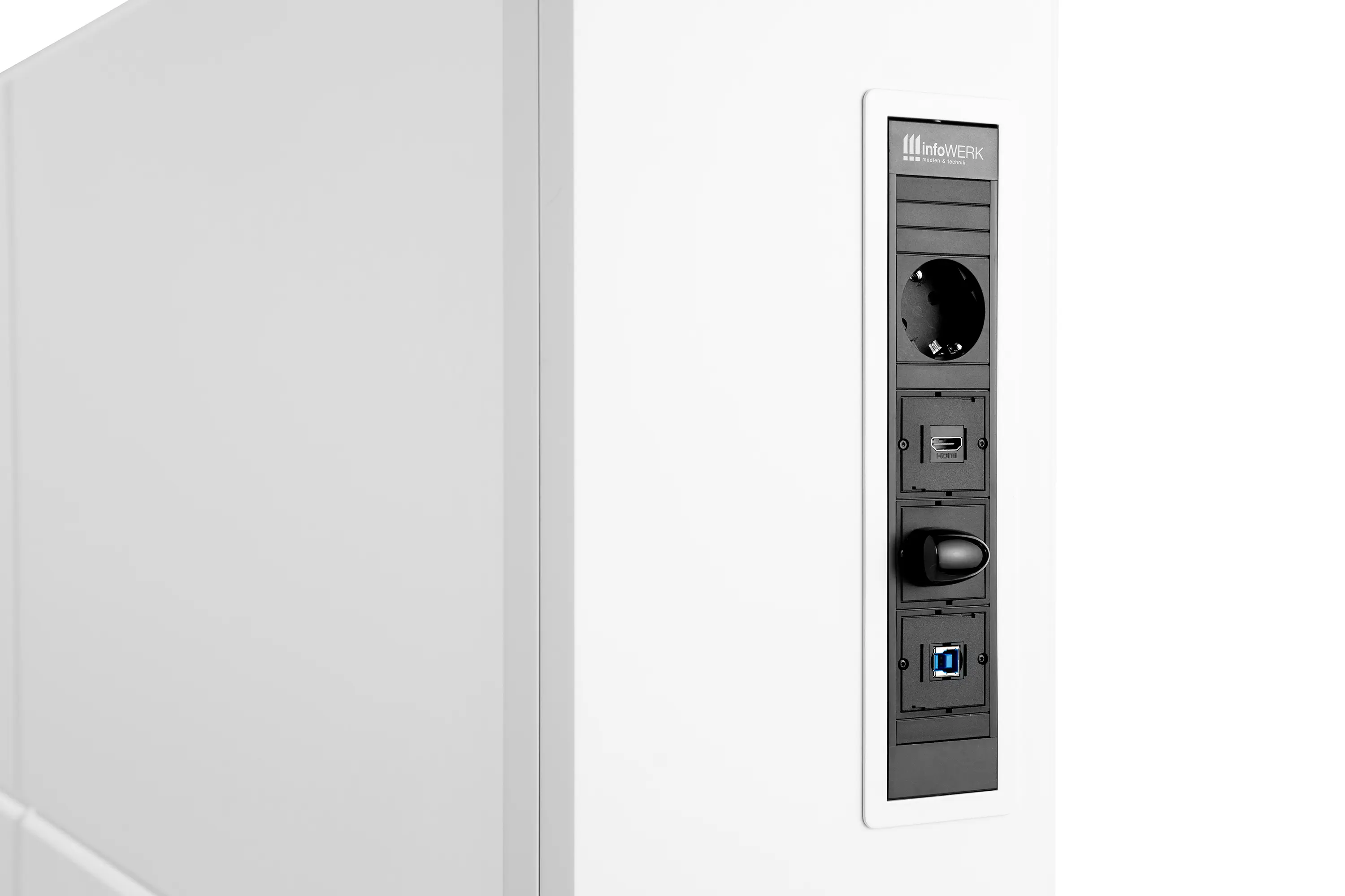 infoWERK Medien & Technik - System L | highBOARD