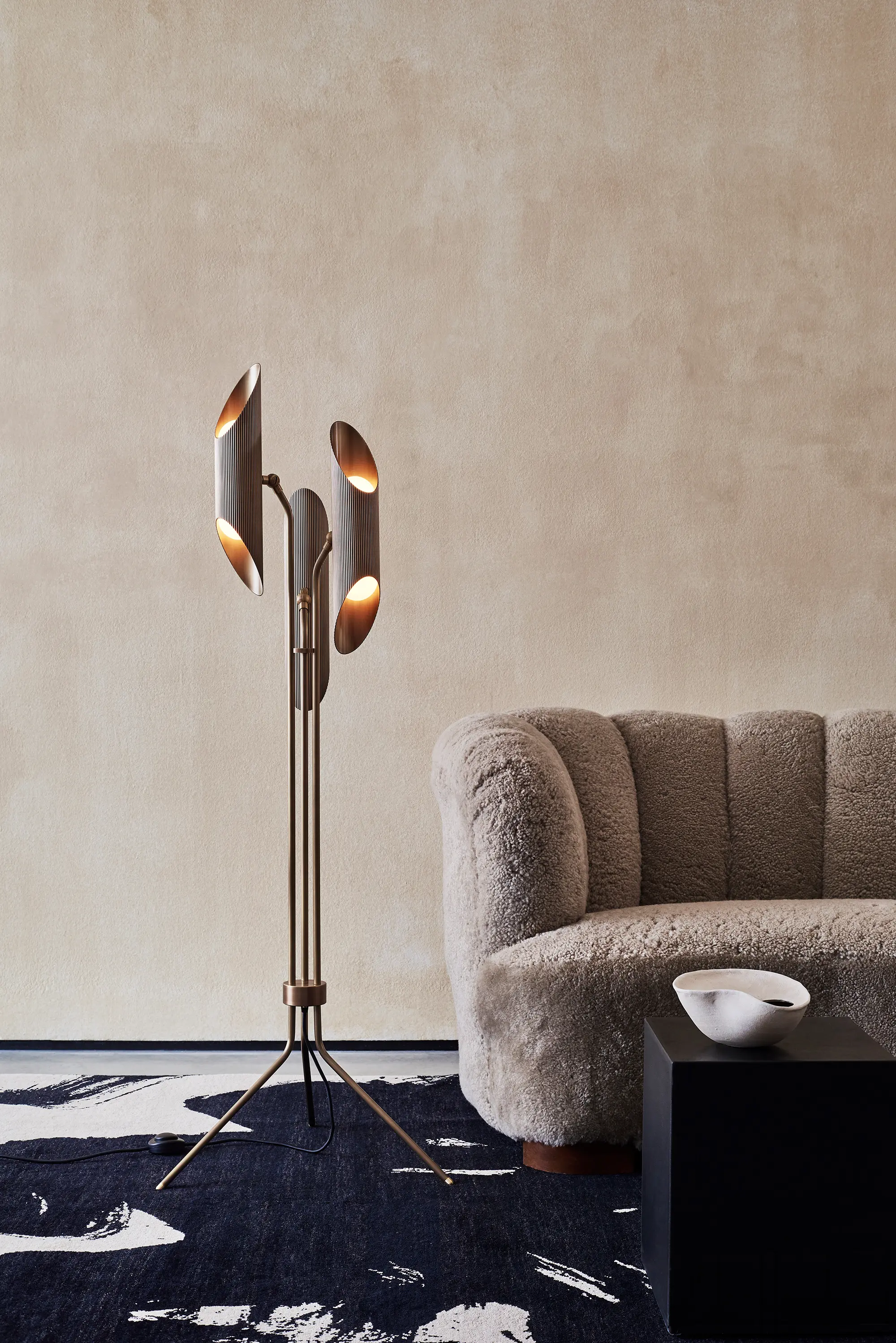 J. Adams & Co - Vector | Pendant - Bronze