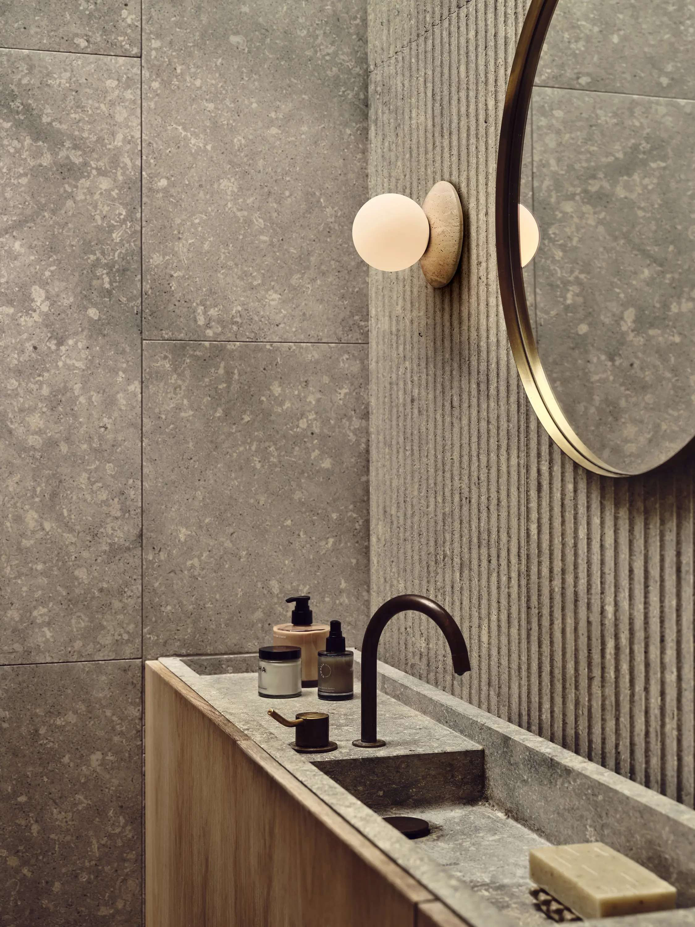 J. Adams & Co - Orbit | Wall Light - Ridged Antique Brass