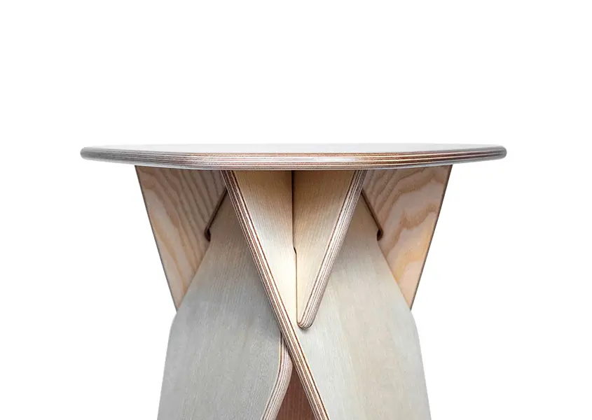 Caussa - Wedge Table (Esche natur)