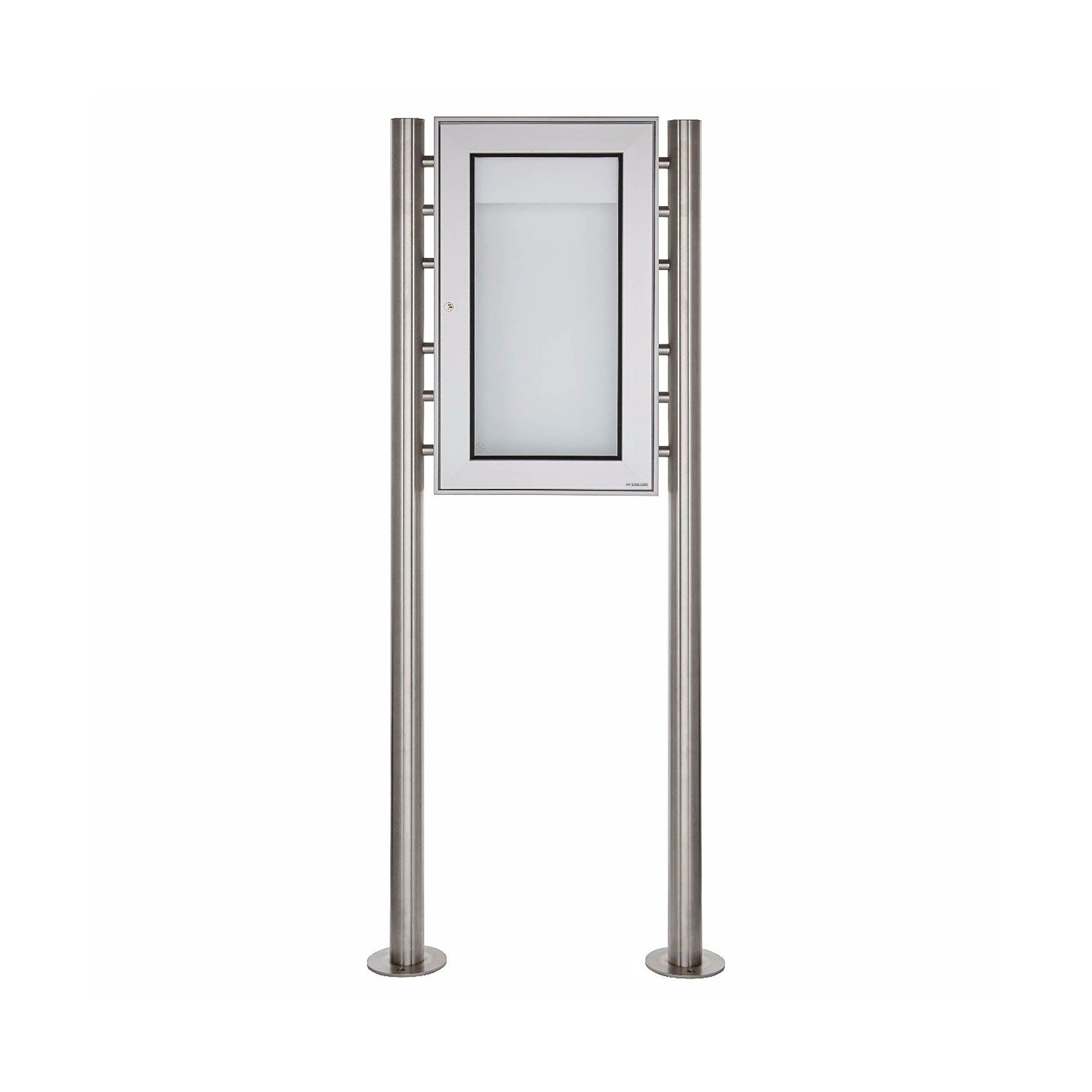 Afficher le produit Basic | Freistehender Schaukasten BASIC 389 ST-R - 355x660 - Edelstahl Standelemente du fabricant Briefkasten Manufaktur