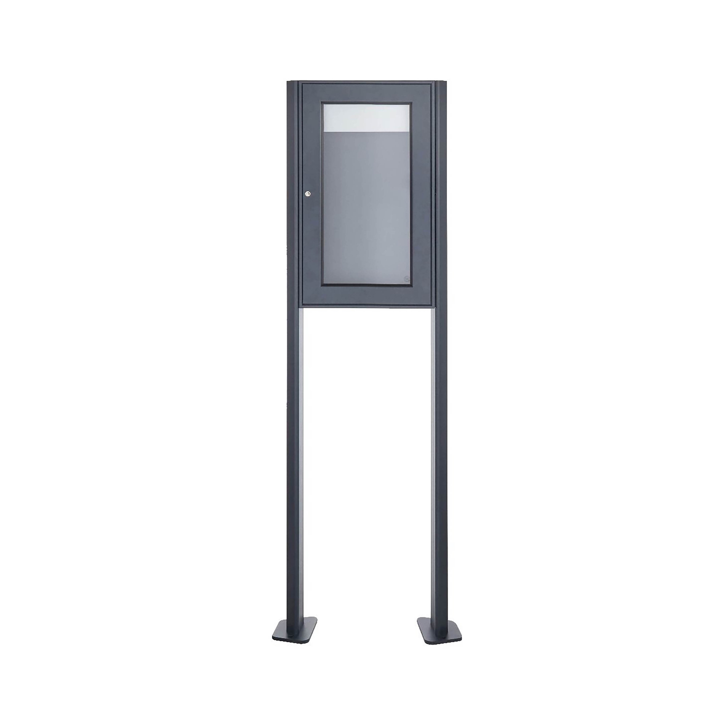 Mostrar el producto Basic | Freistehender Schaukasten BASIC 389 ST-T - 355x660 - RAL 7016 anthrazitgrau del fabricante Briefkasten Manufaktur