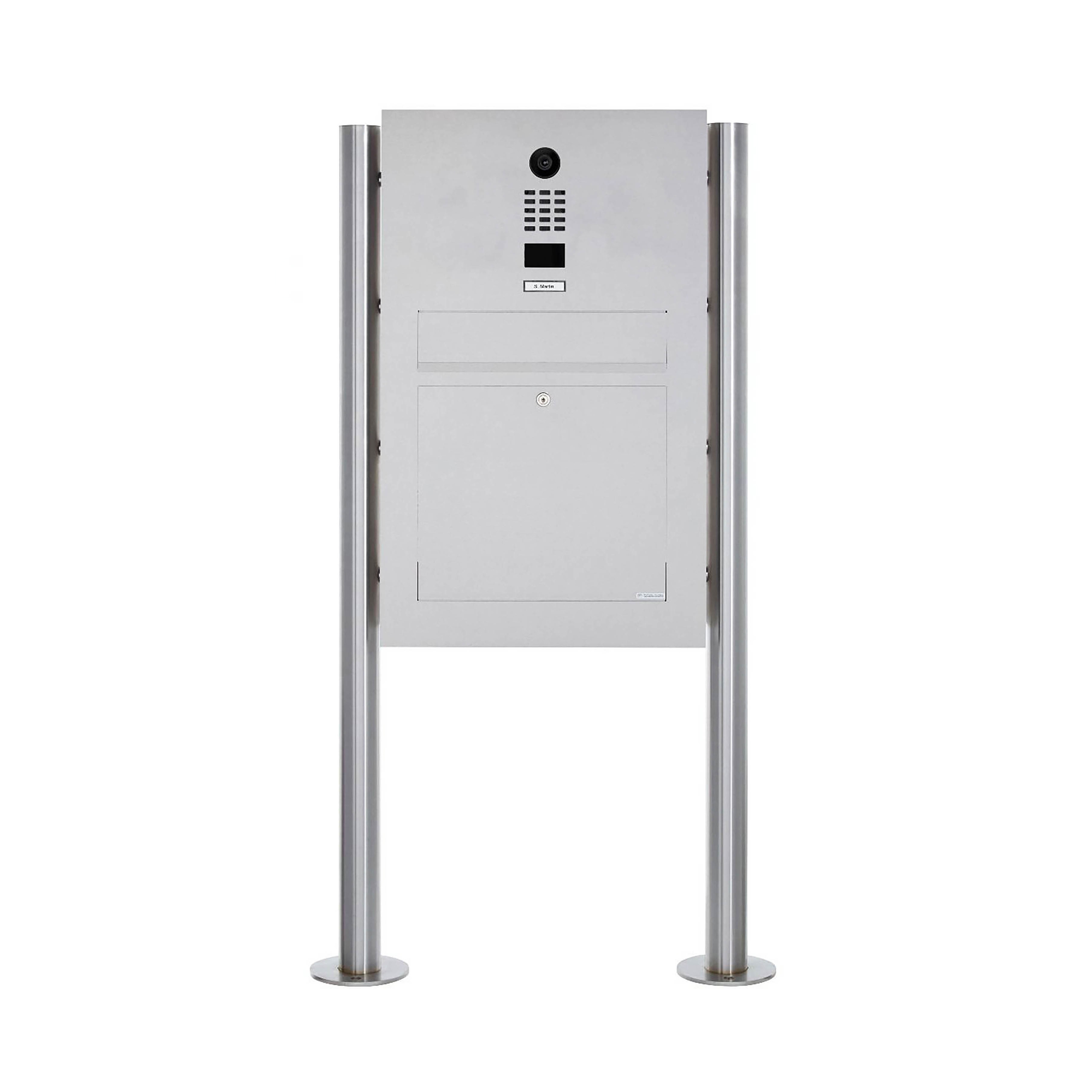 Designer | Edelstahl Standbriefkasten Designer Modell BIG ST-R mit DoorBird Video- Sprechanlage