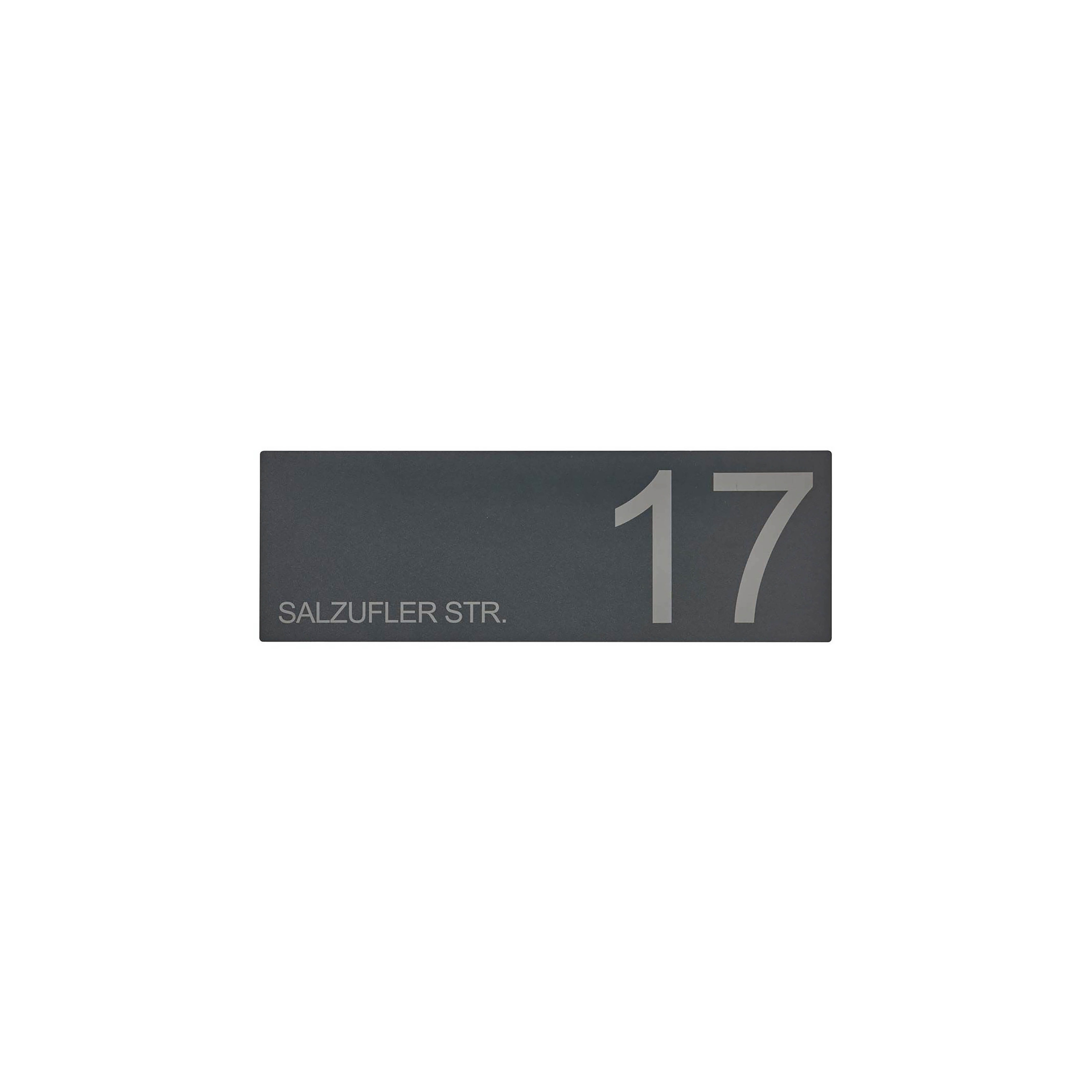 Display product Designer | Schild DESIGNER 390A 450x150 - RAL nach Wahl - Hausnummer - Beschriftung from manufacturer Briefkasten Manufaktur