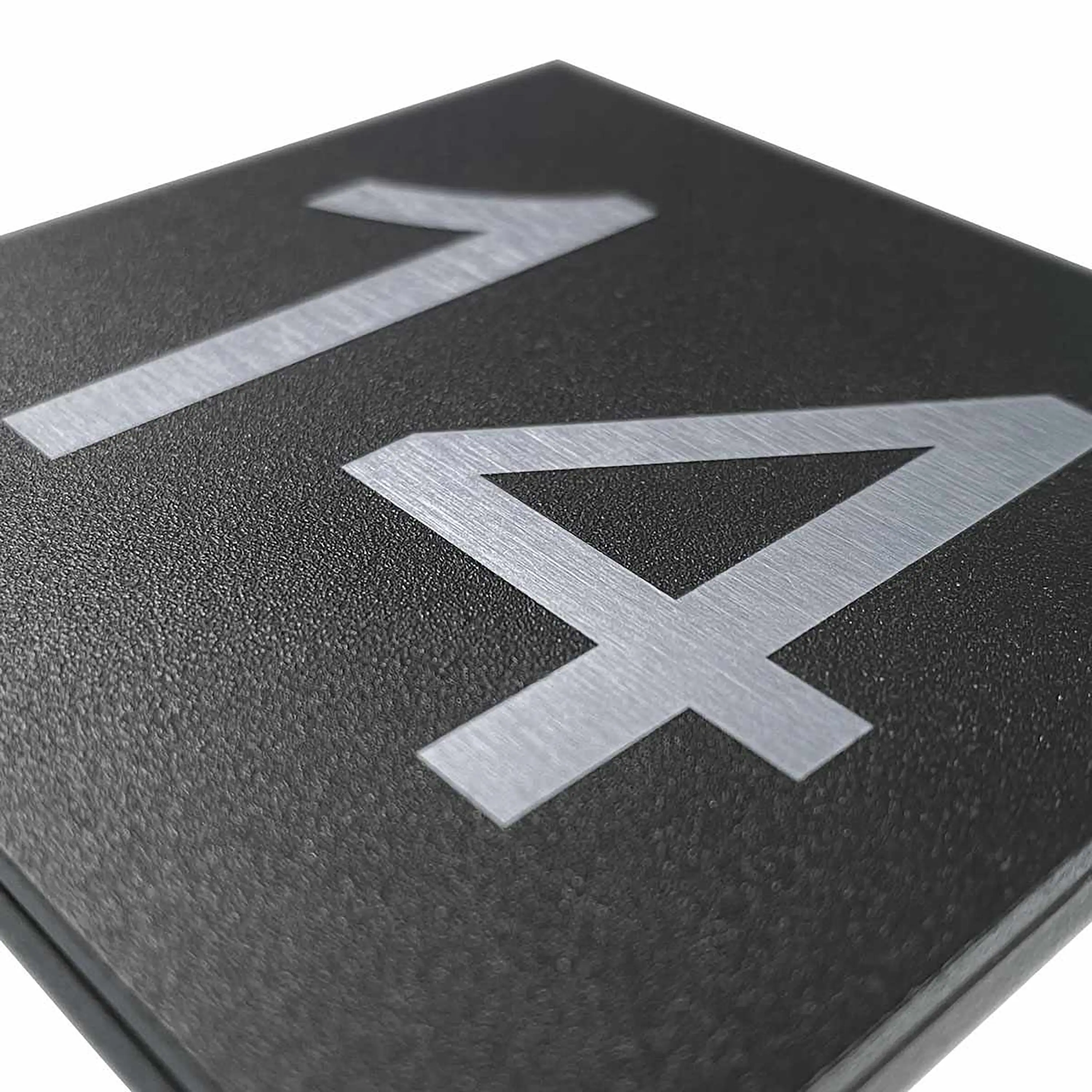 Briefkasten Manufaktur - Colonne de boîte à paquets en acier raffiné BASIC Plus 864XS avec compartiment à paquets 550x370 - RAL au choix