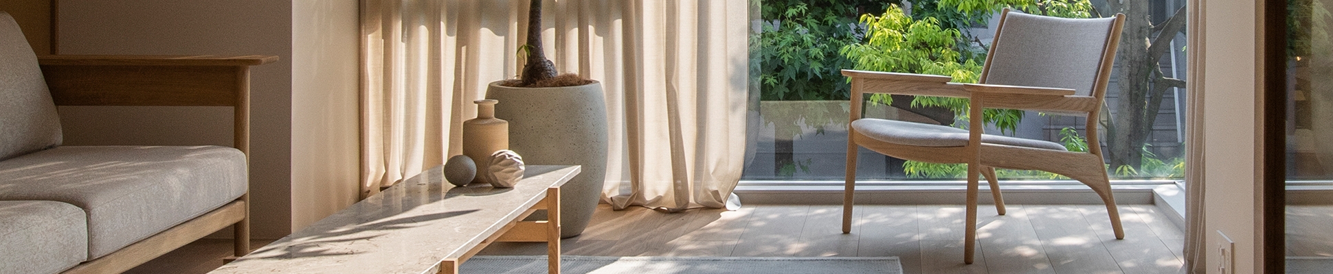 Discover the world of manufacturer Karimoku Case