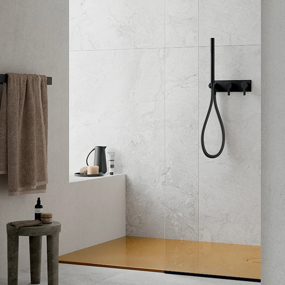 SHOWER TRAYS