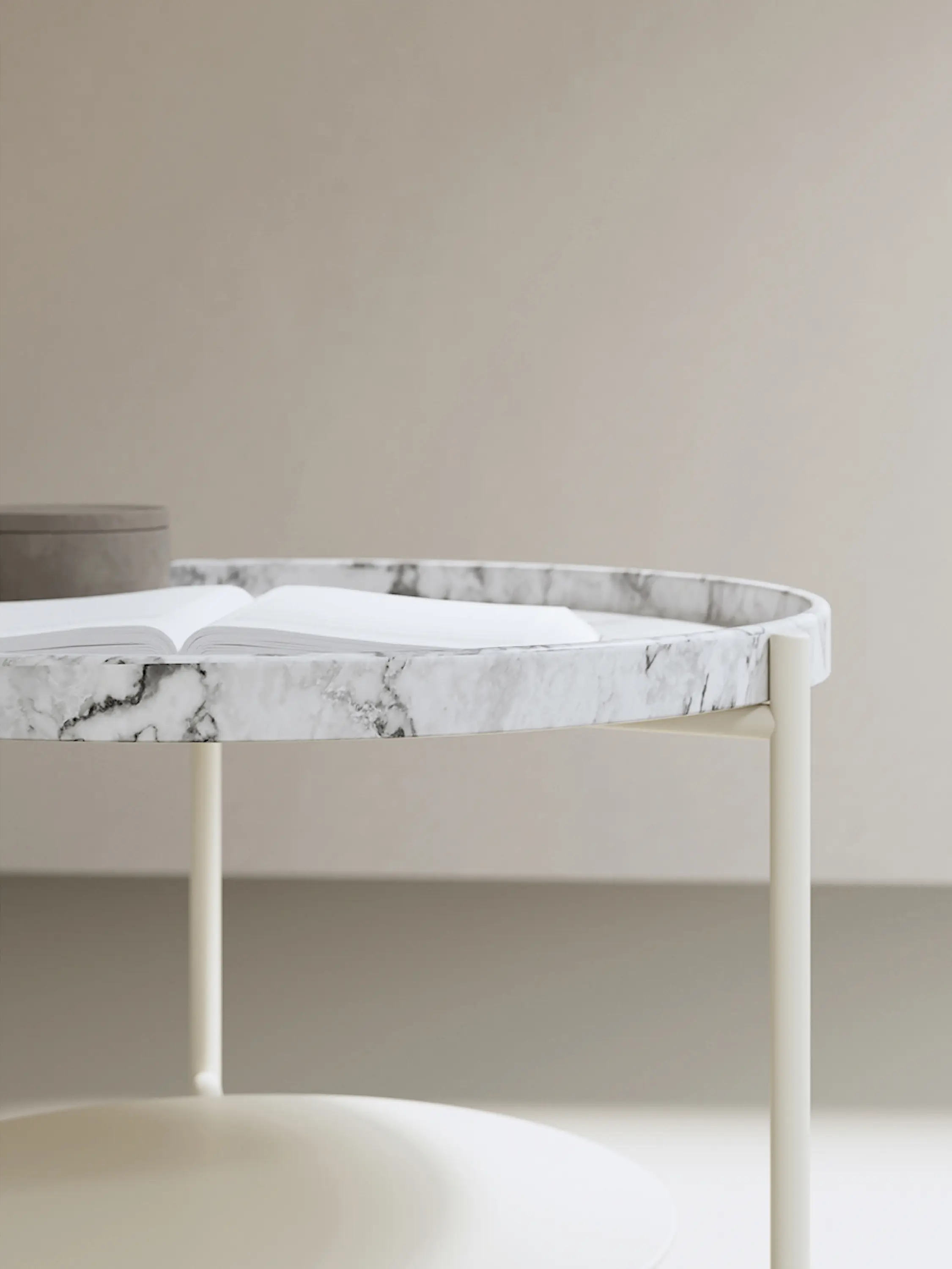 NIC Design - Loop - tavolo portaoggetti