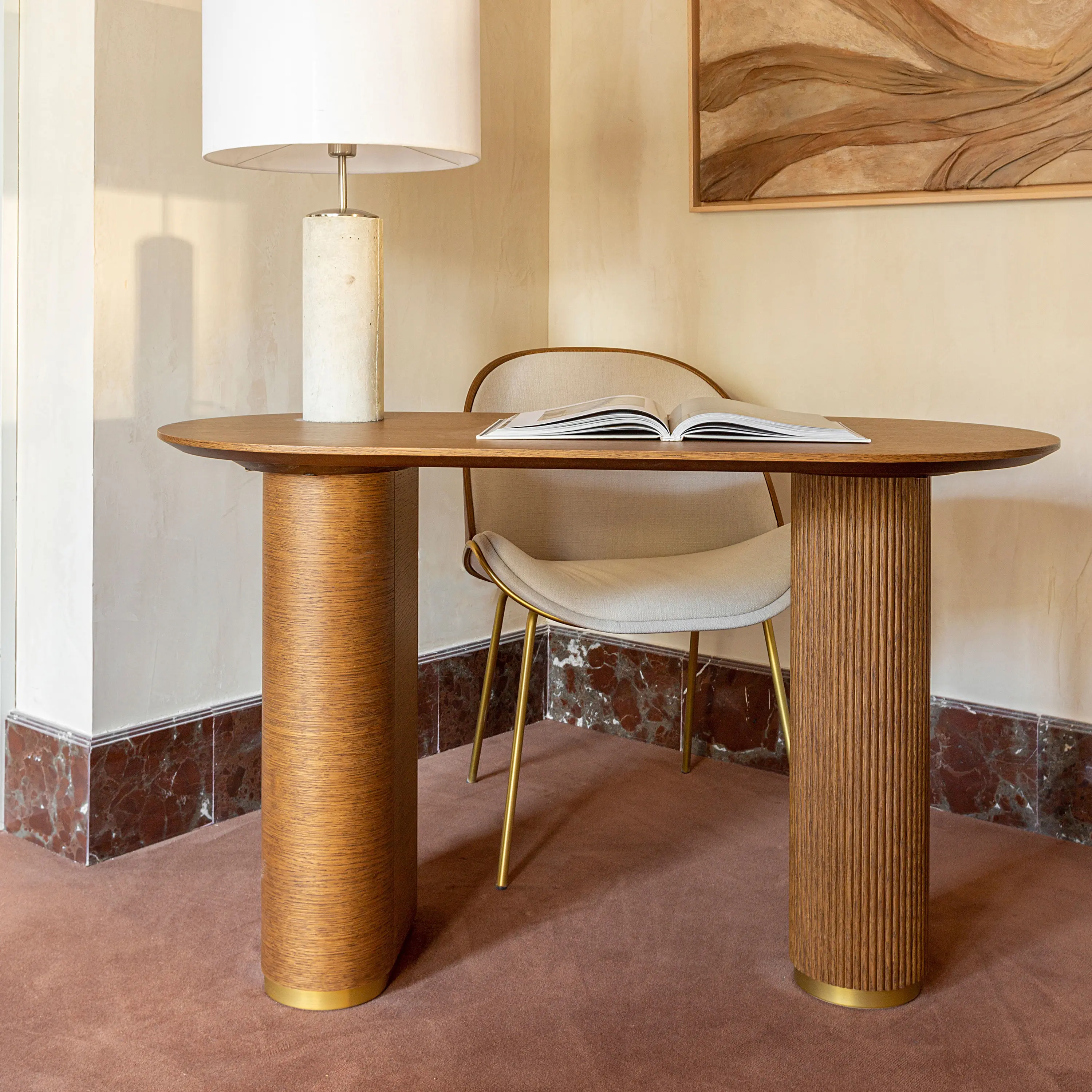Momocca - Dania Collection Round Table