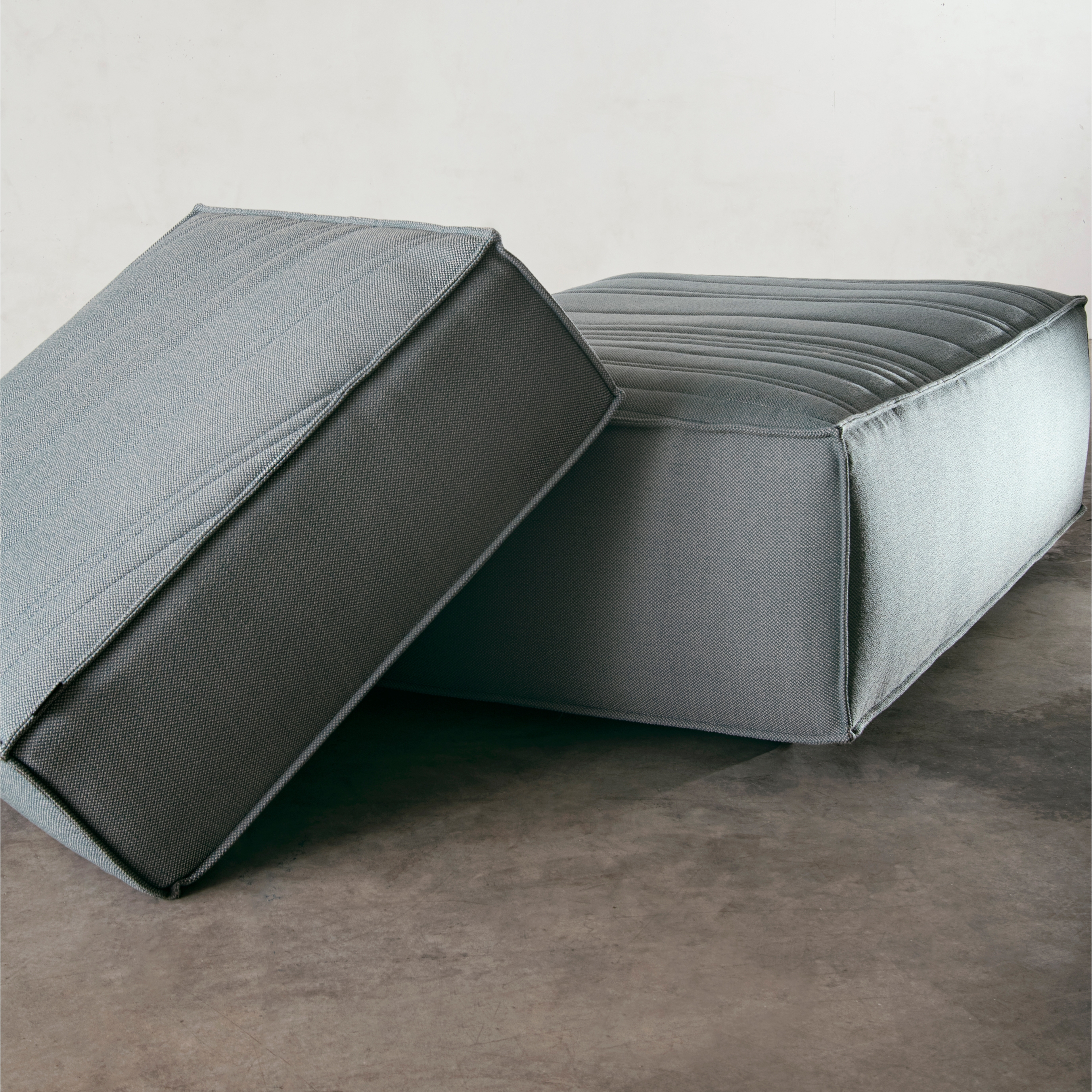 Display product Stack Sofa from manufacturer La manufacture