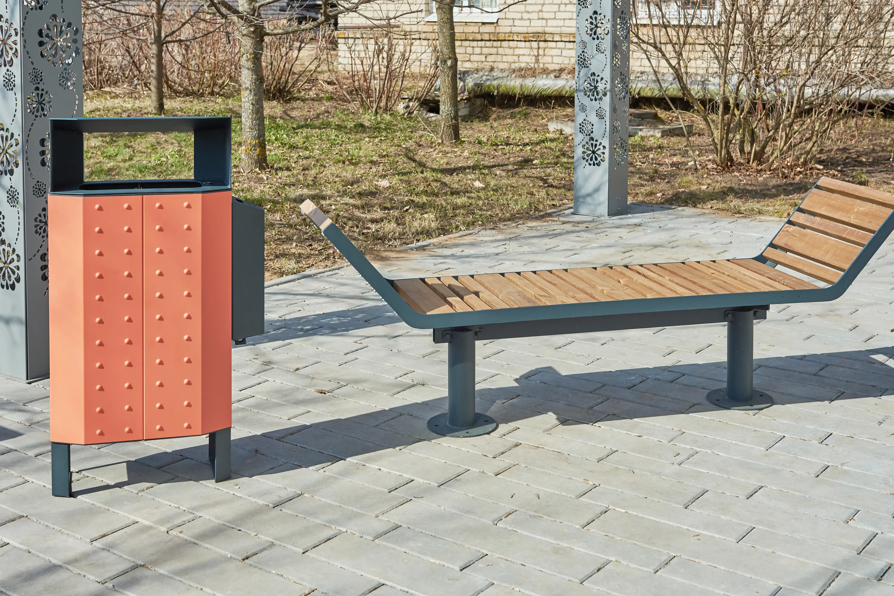 Punto Design - Star | Outdoor Bench with Backrest and Table