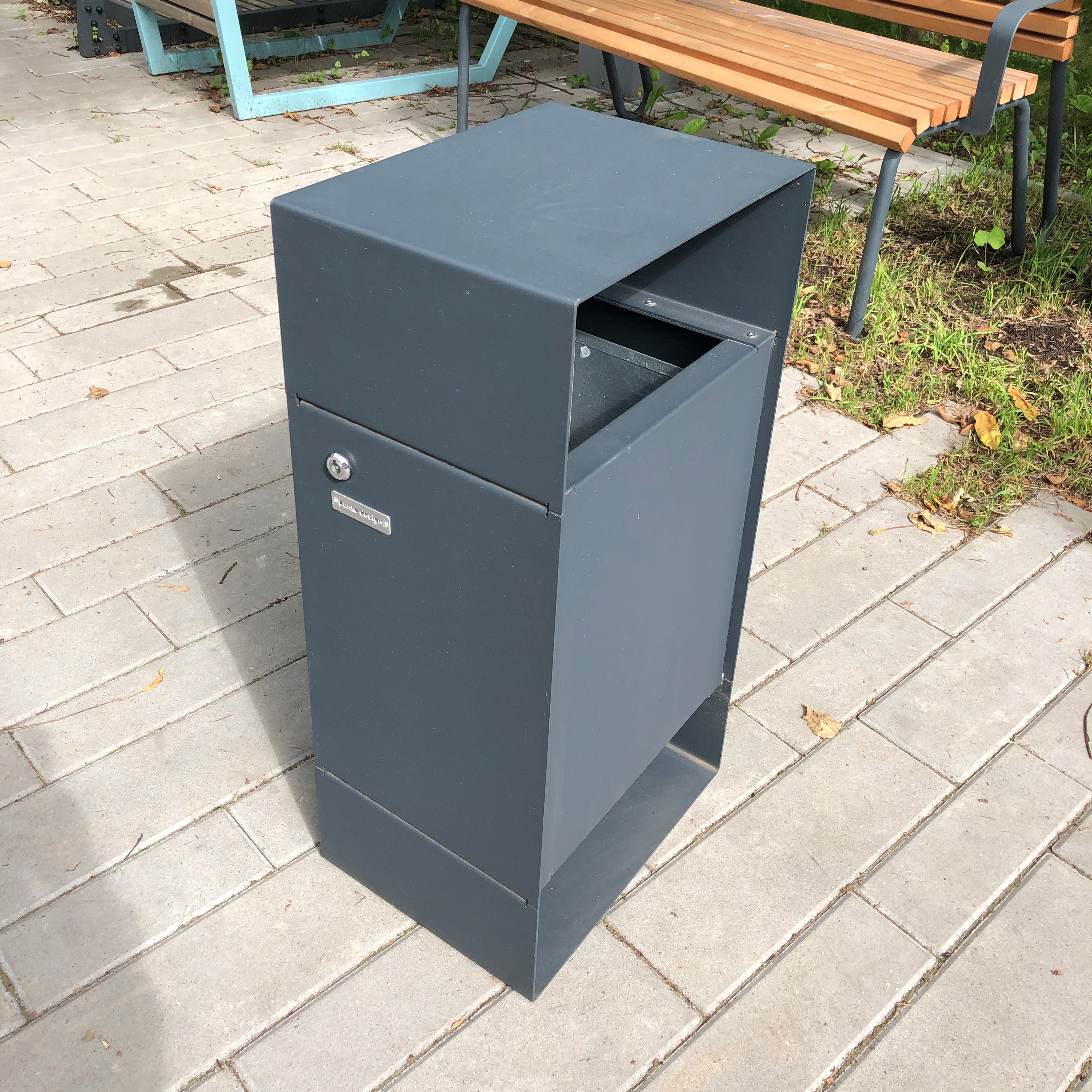 Mostra il prodotto Box | Cestini spazzatura del produttore Punto Design