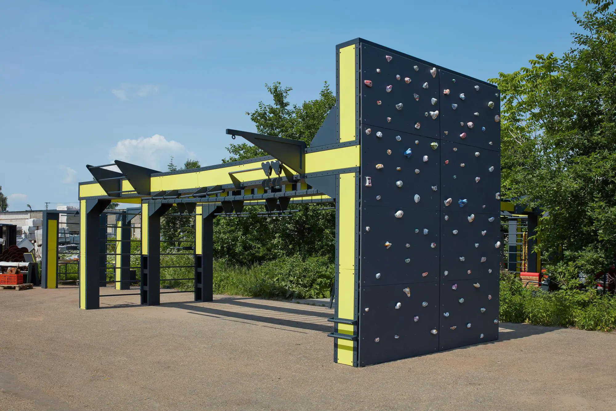 Punto Design - Punto Fit | Multifunctional workout rig – 8.4 meters with climbing wall