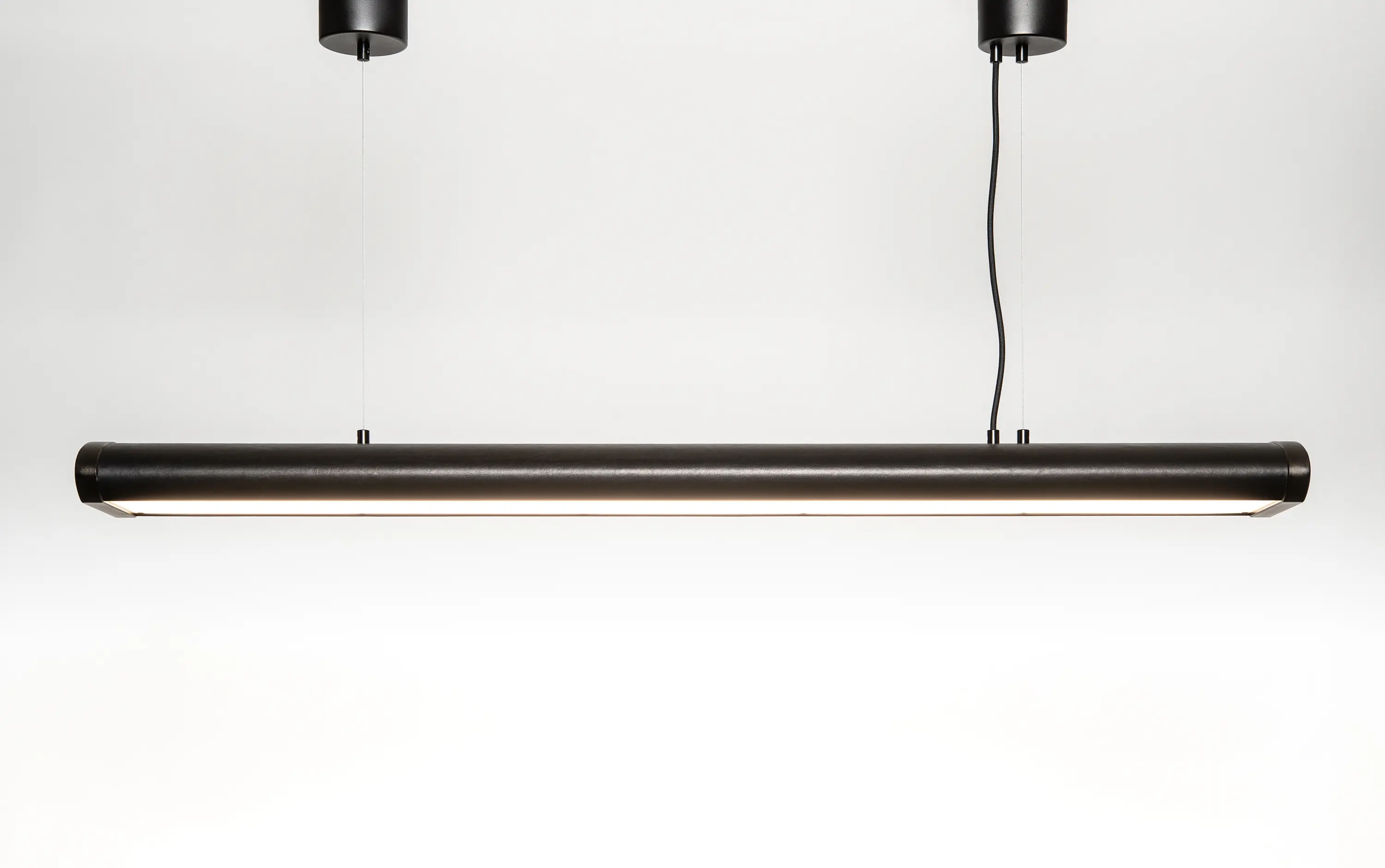 Leather&Light - Ellipse Black