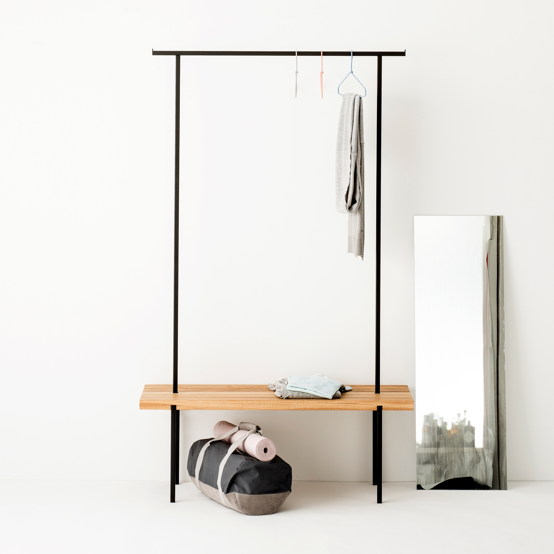 Mostrar el producto Oak 01 Coat Rack del fabricante weld & co