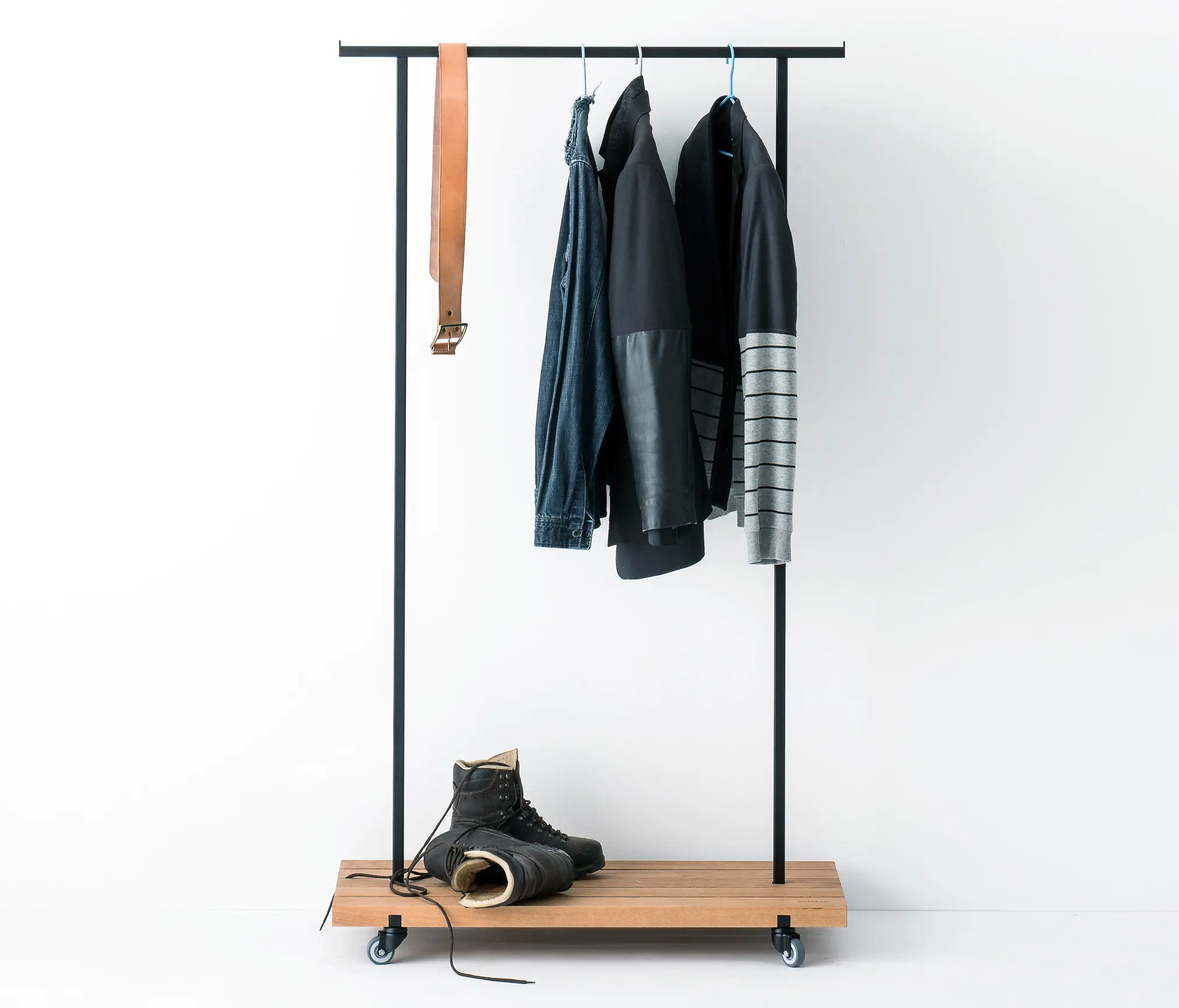 weld & co - Kleiderstange Eiche 01