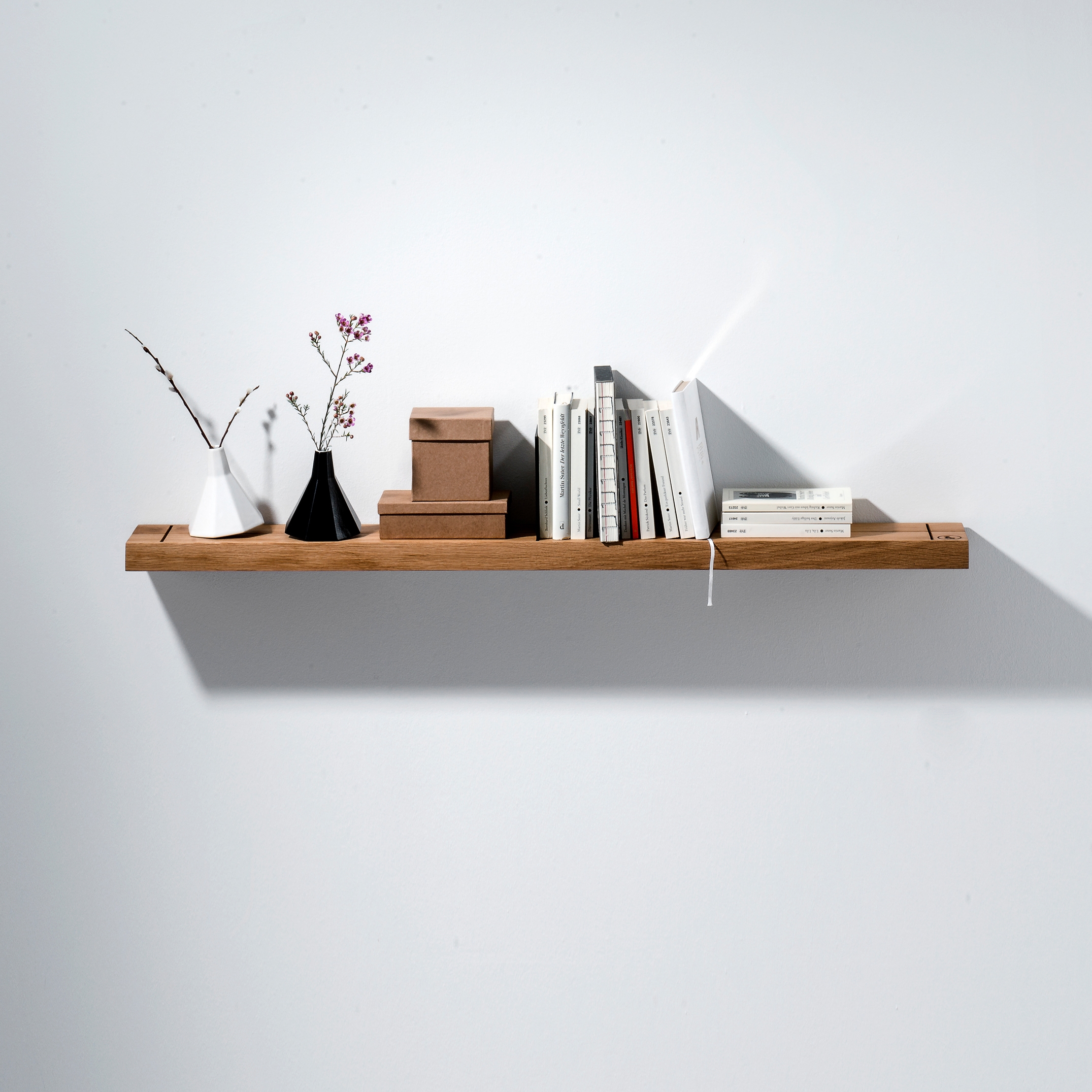 Mostrar el producto Oak 01 Wall Shelf del fabricante weld & co