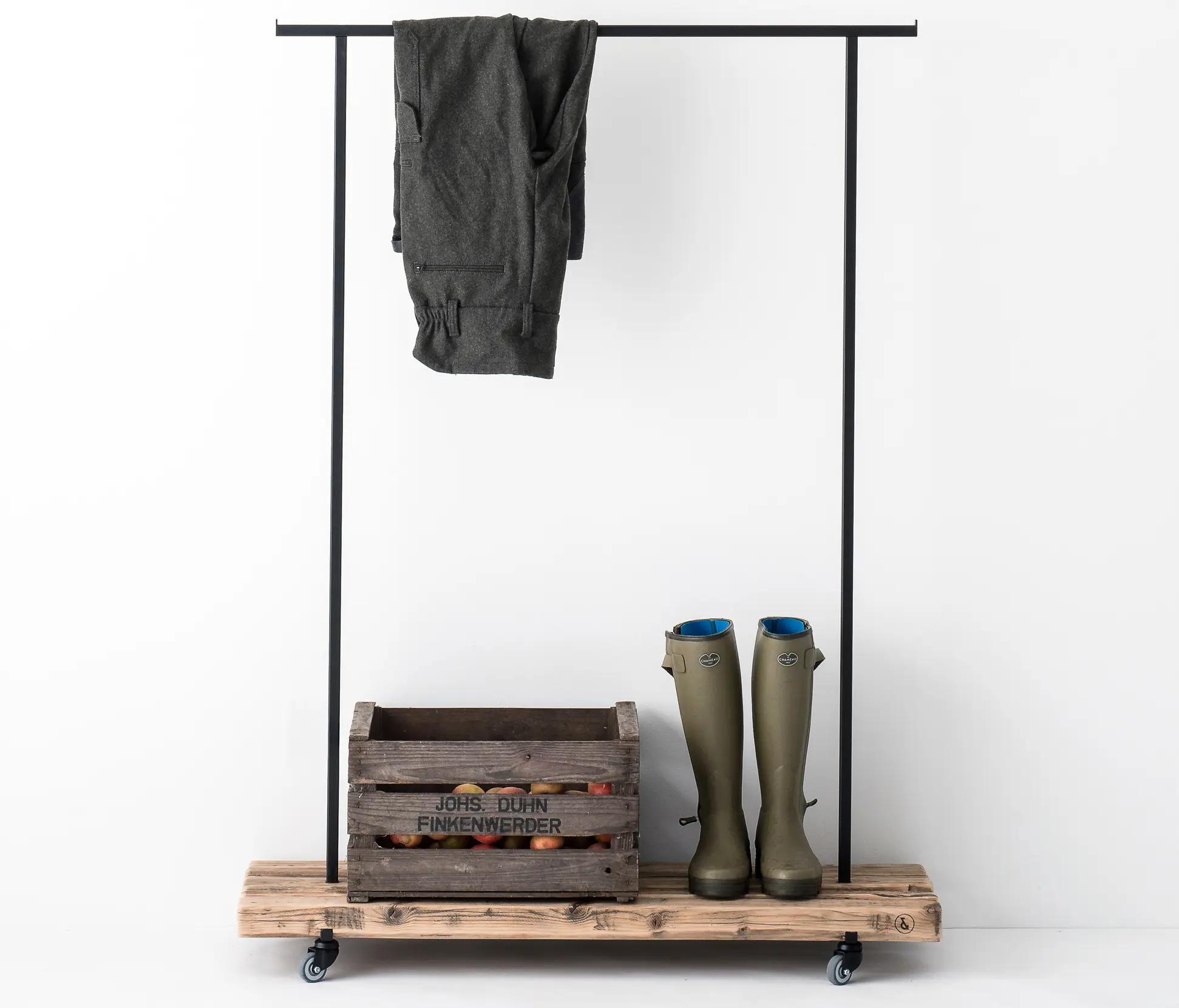 Weld Coat Rack RECLAIMED WOOD 01 CLOTHES RACK - Coat racks from weld & co | Architonic