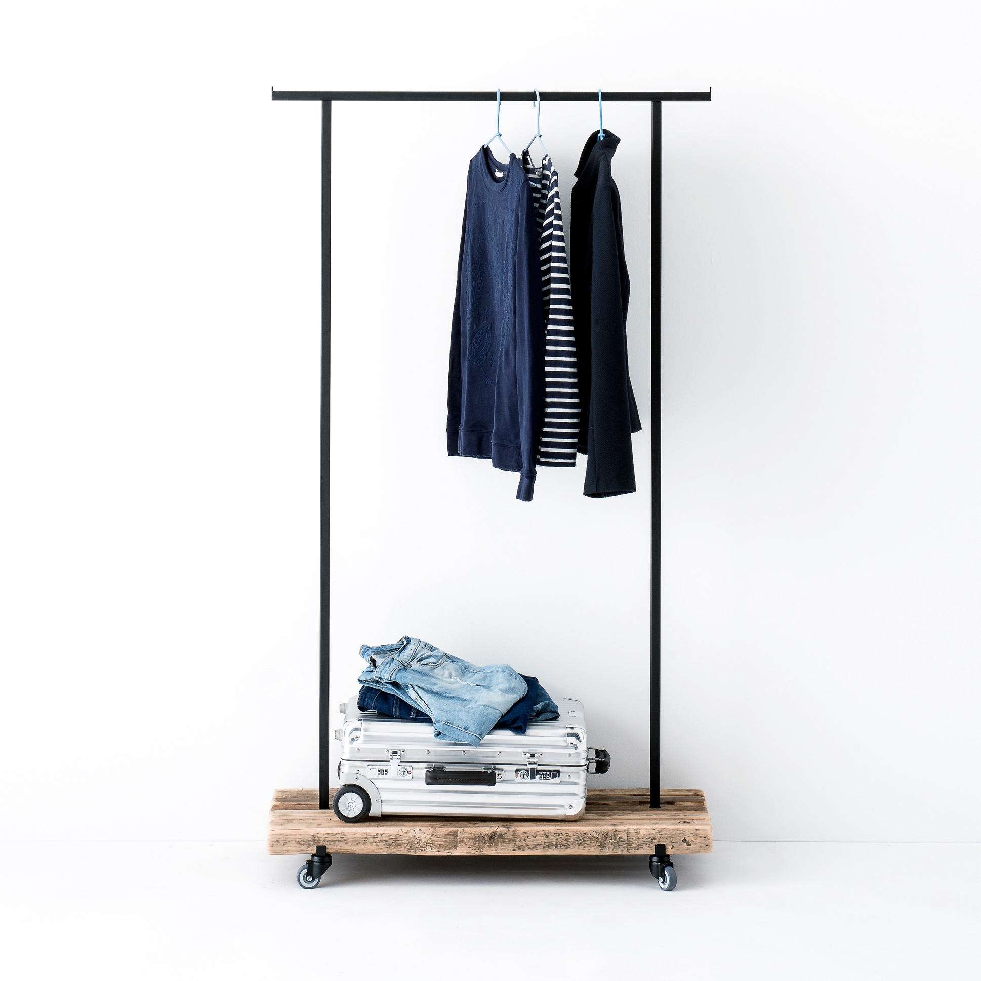 Mostrar el producto Reclaimed Wood 01 Clothes Rack del fabricante weld & co