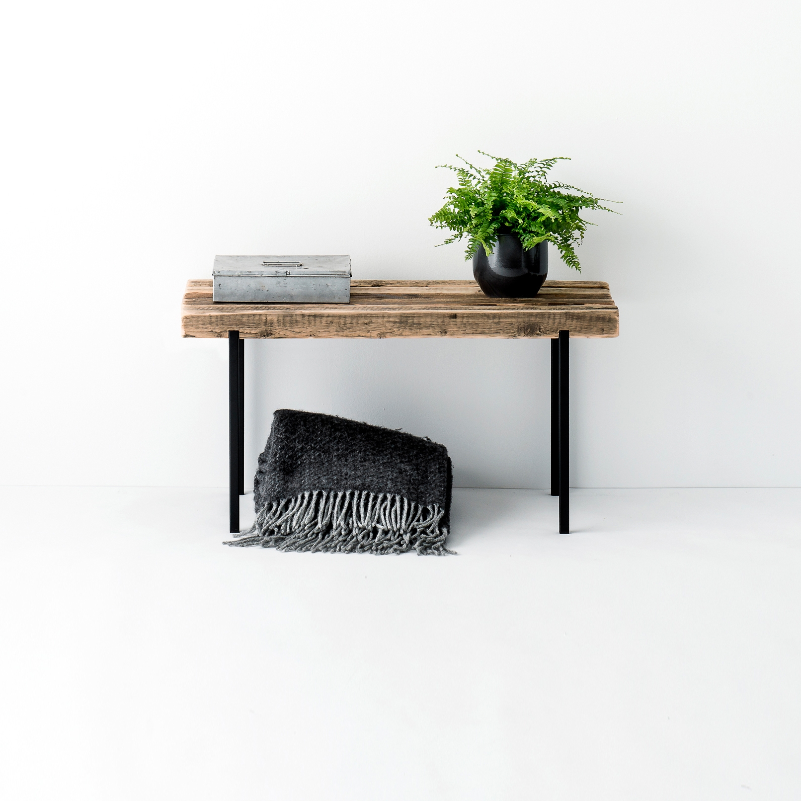 Mostrar el producto Reclaimed Wood 01 Bench del fabricante weld & co