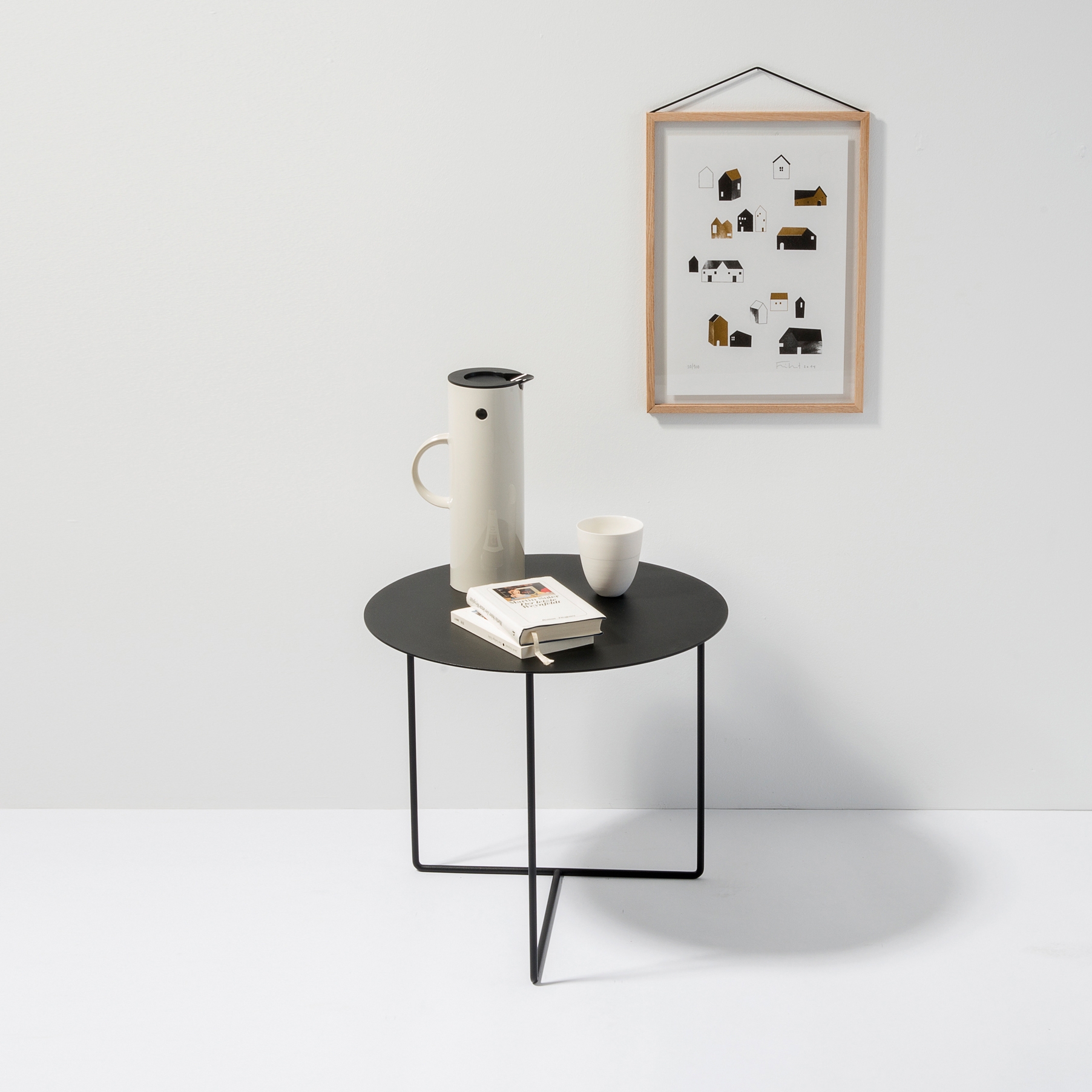Solid 01 Side Table