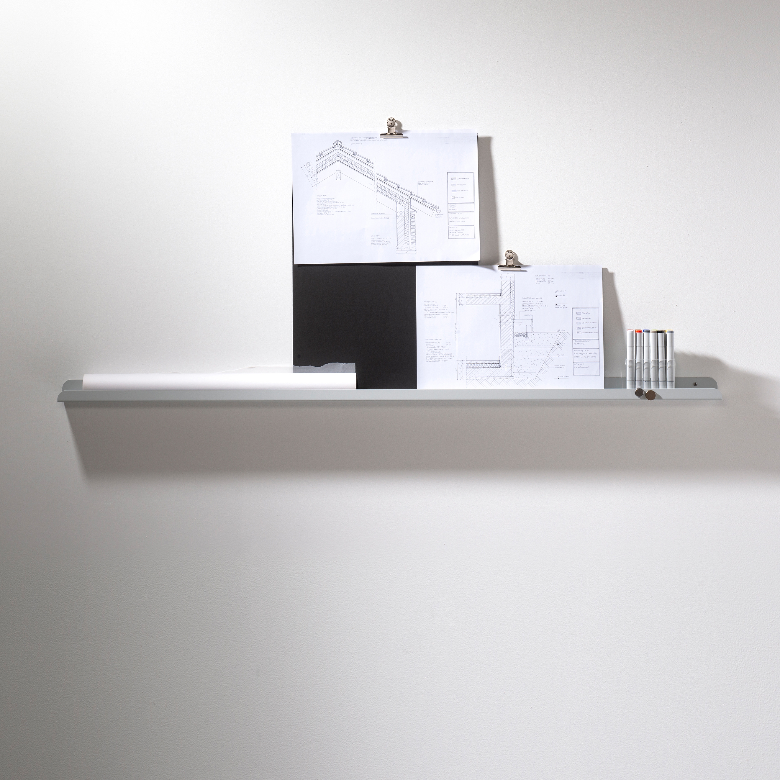 Mostrar el producto Solid 04 Wall Shelf del fabricante weld & co