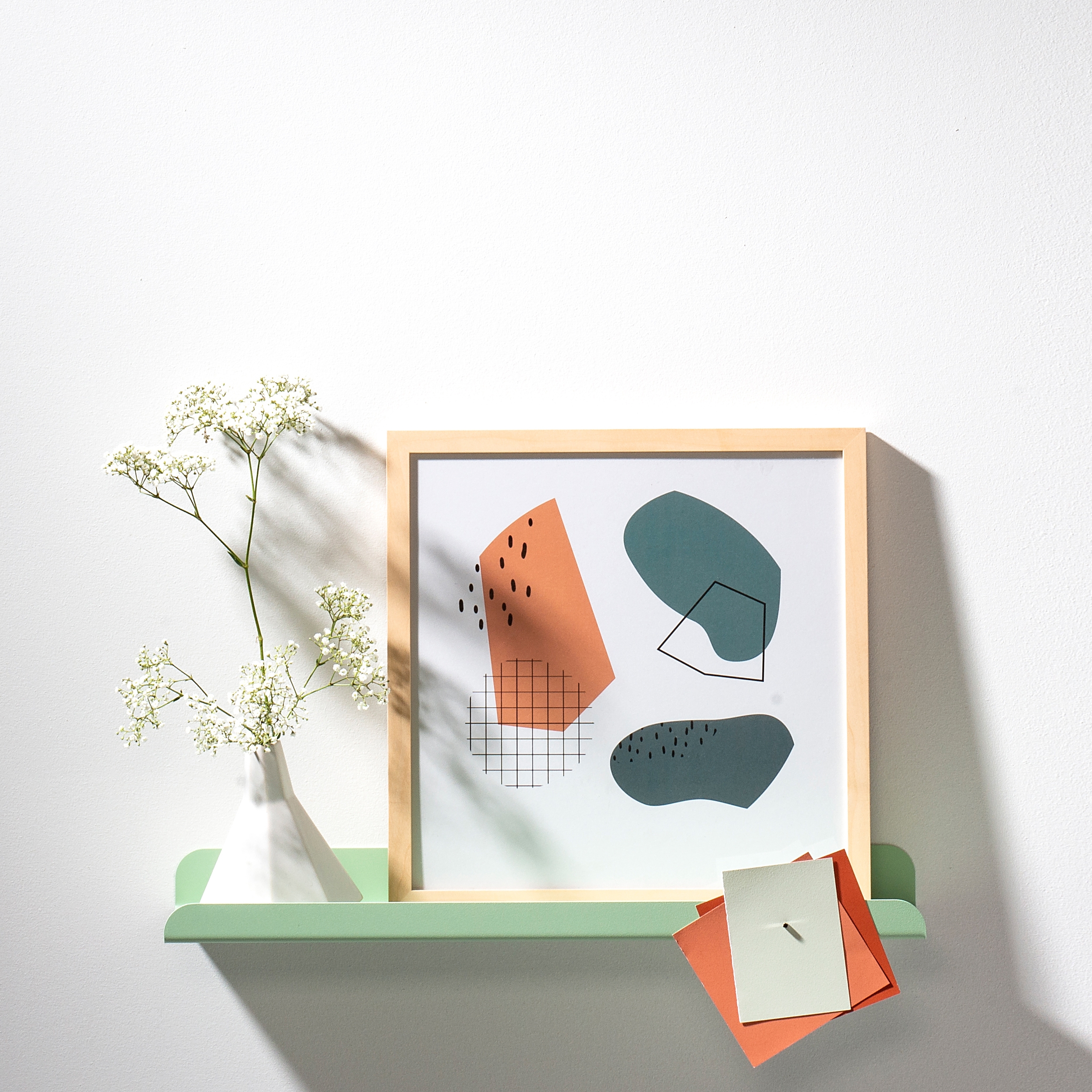 Mostrar el producto Solid 05 Wall Shelf del fabricante weld & co