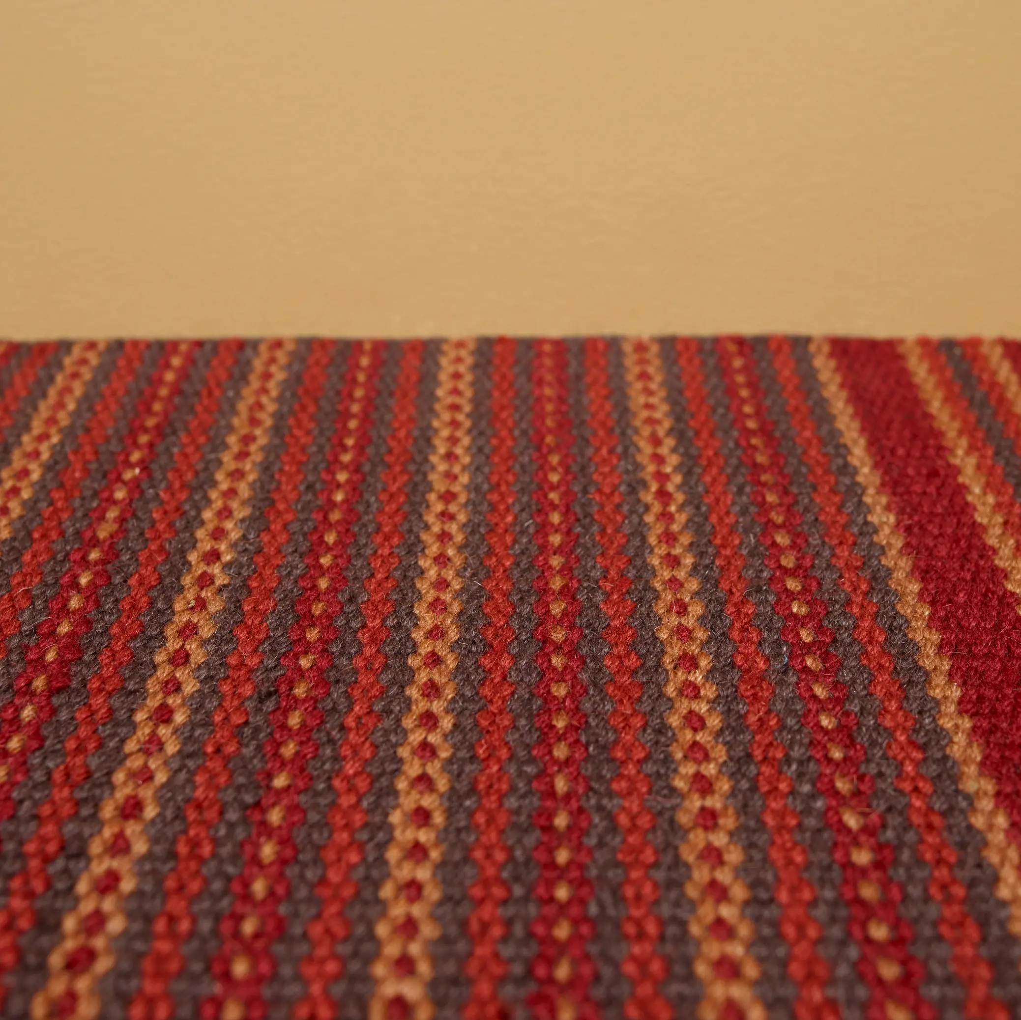 Bomat - Ashington - Deep Red