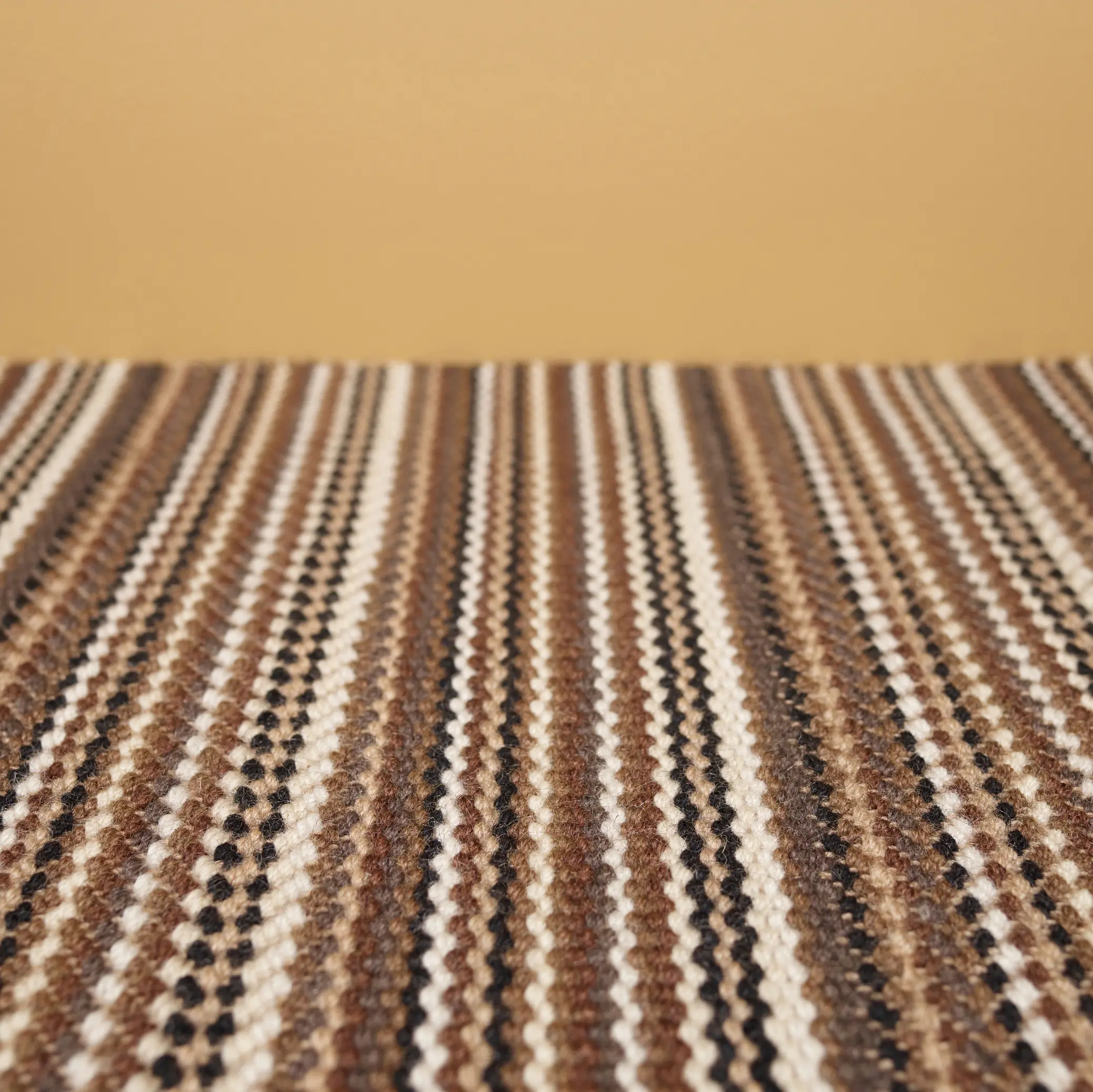 Bomat - Douglas - Tobacco Brown