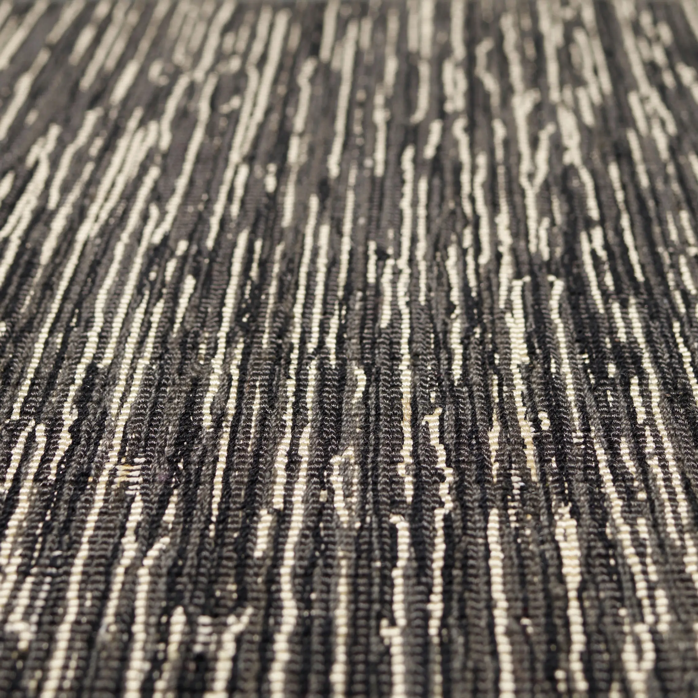 Bomat - Mapuche - Anthracite Black