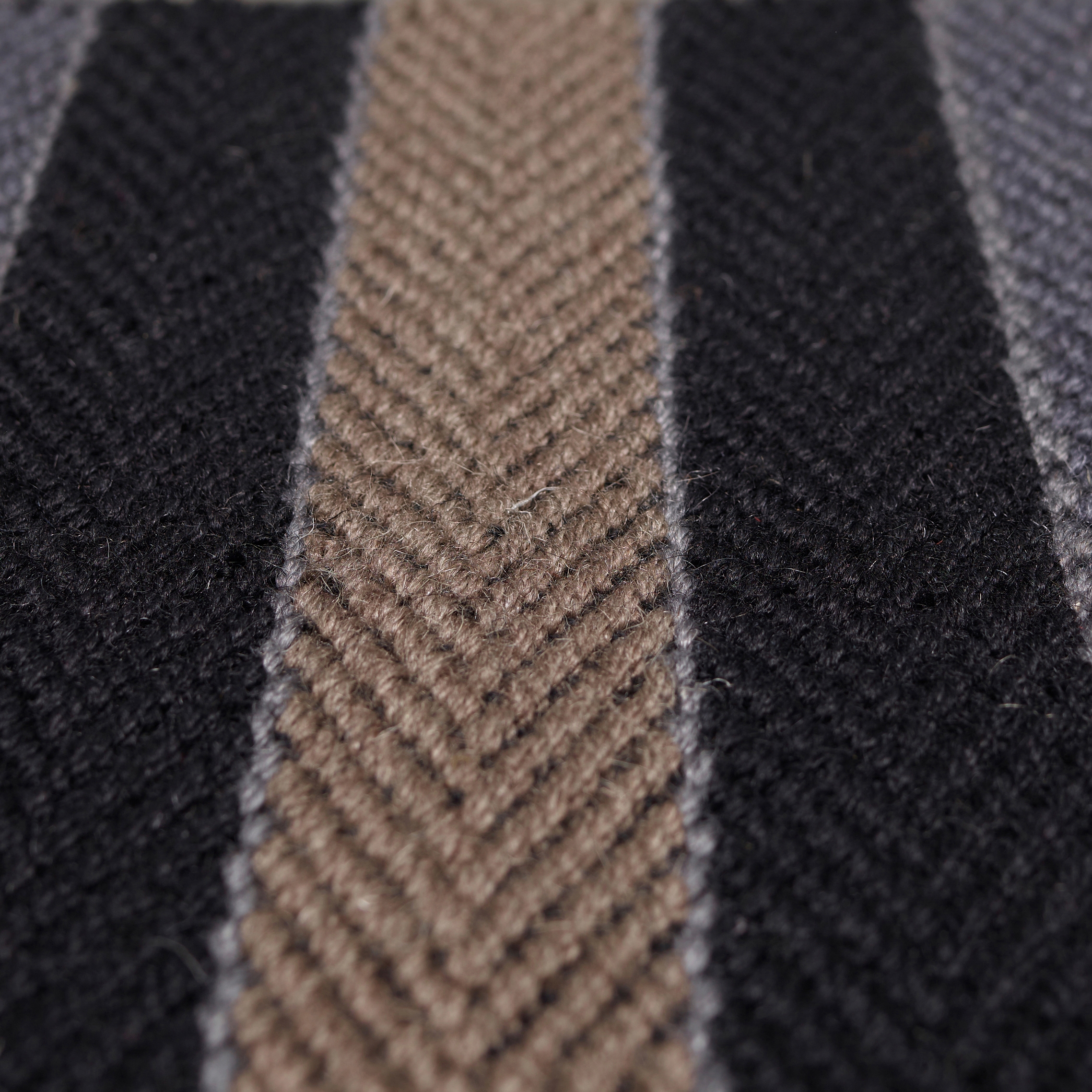 Display product York - Black from manufacturer Bomat