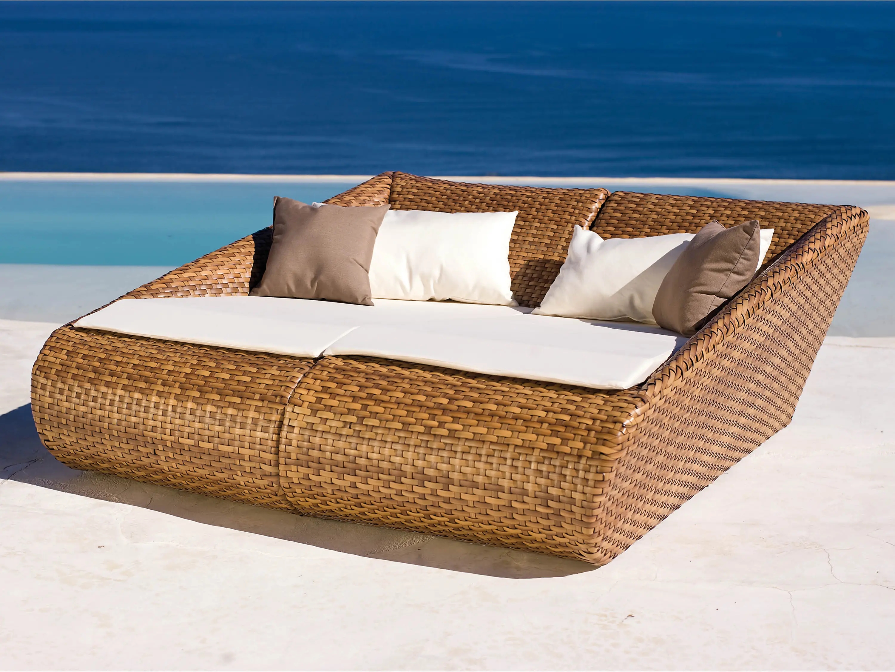 MBM - Madrigal | Relax Lounge Console