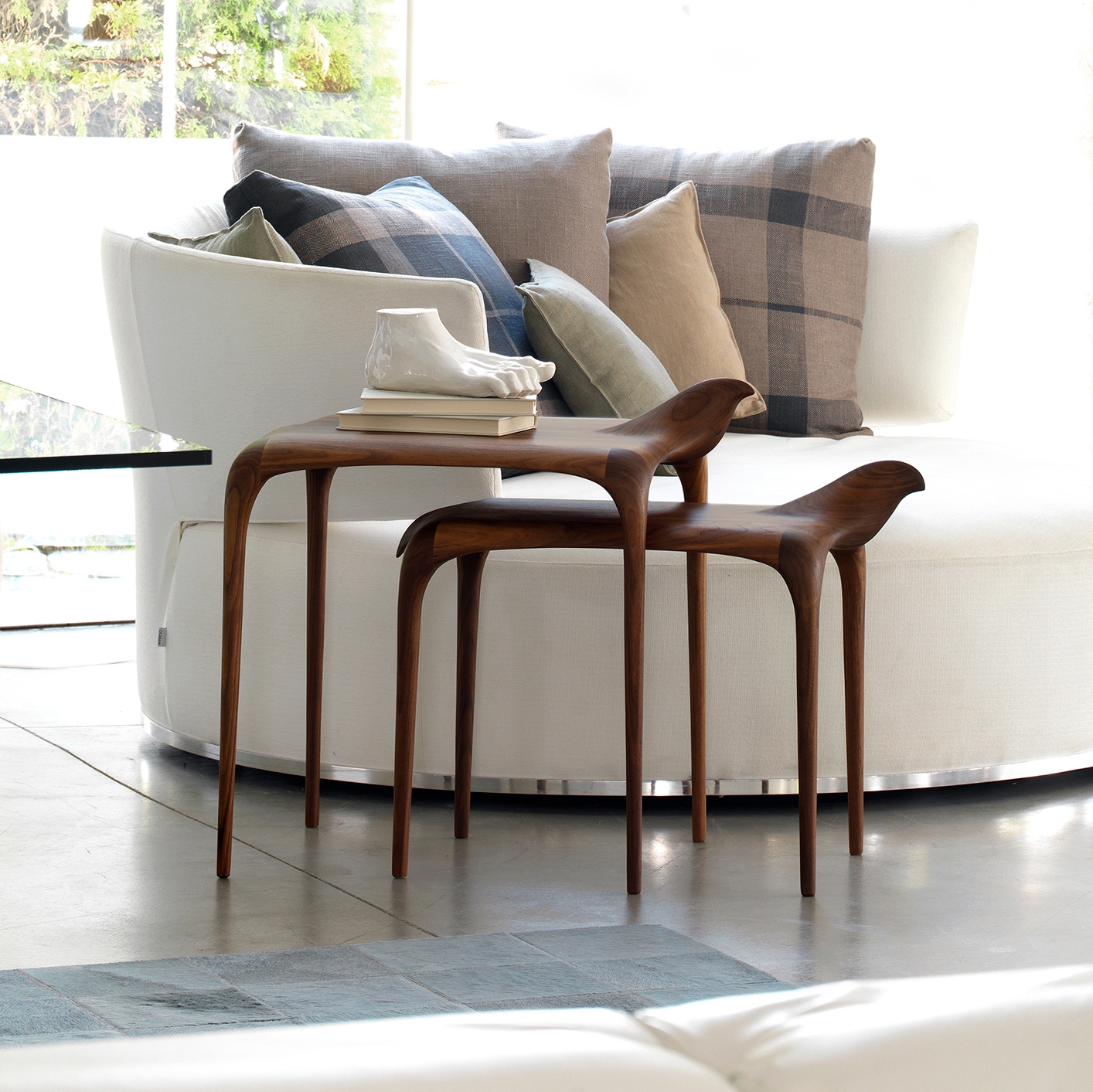 NEST TABLE
