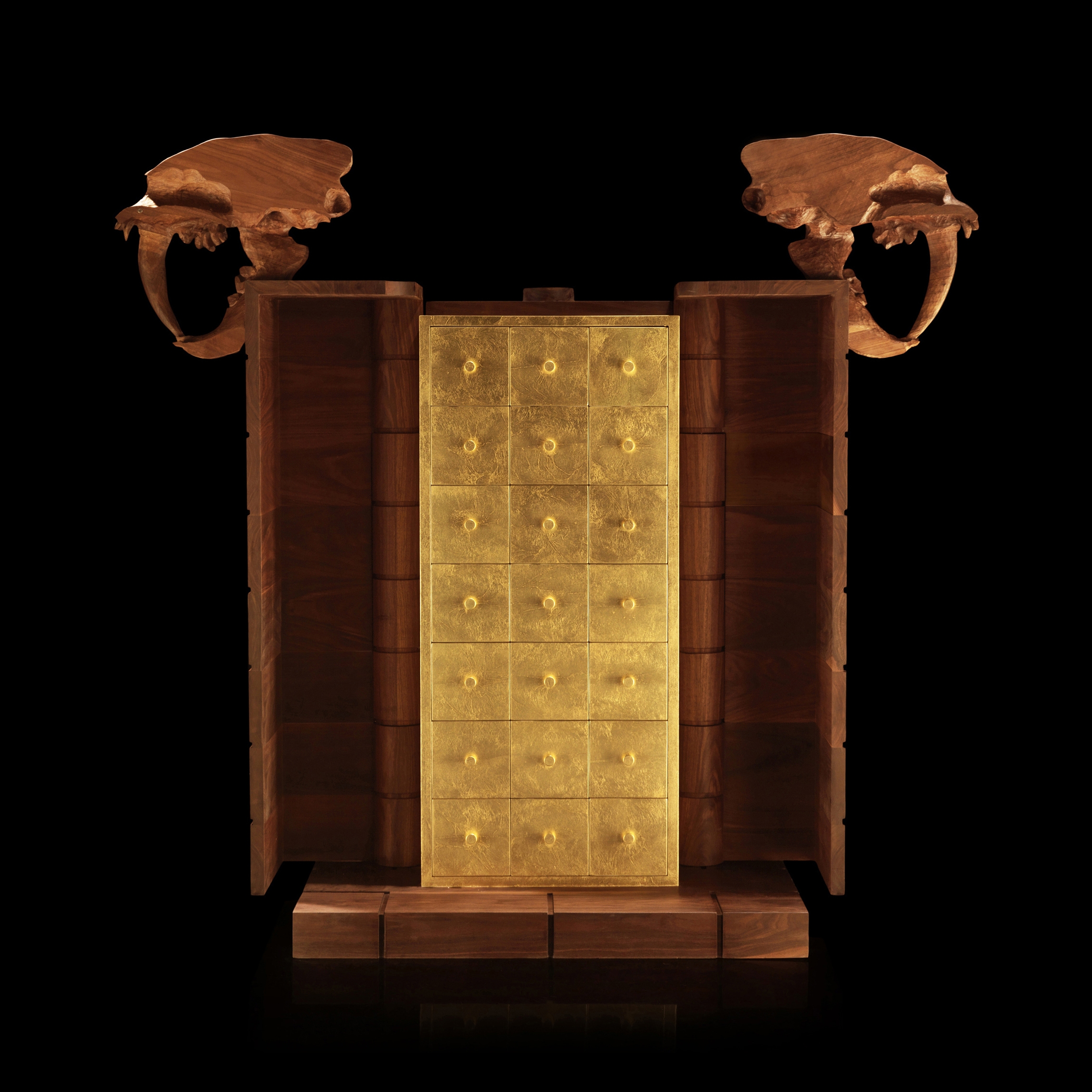 Display product Hercules from manufacturer Atticus gallery