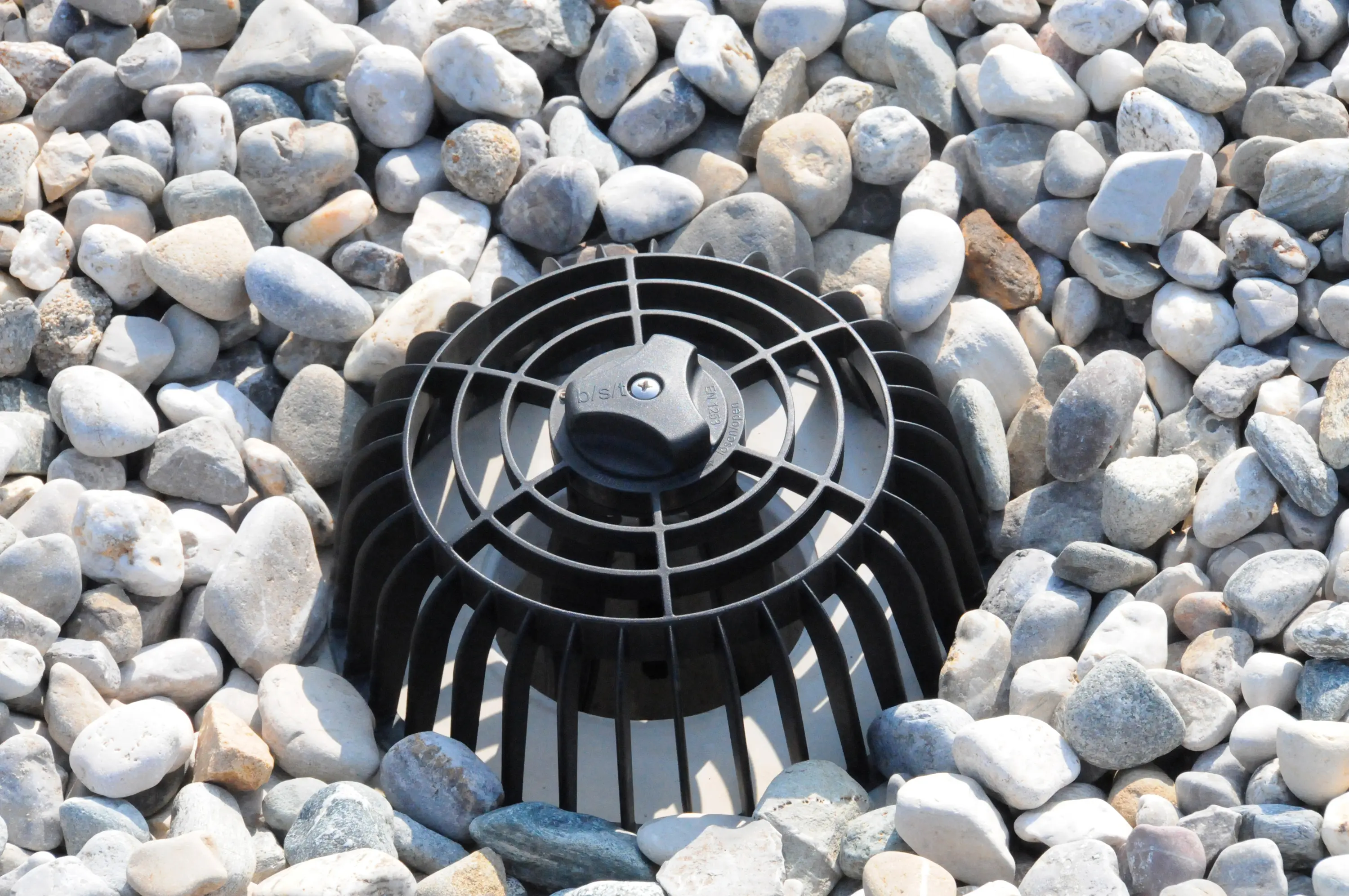 b/s/t - b/s/t PVC Side-Outlet Drain