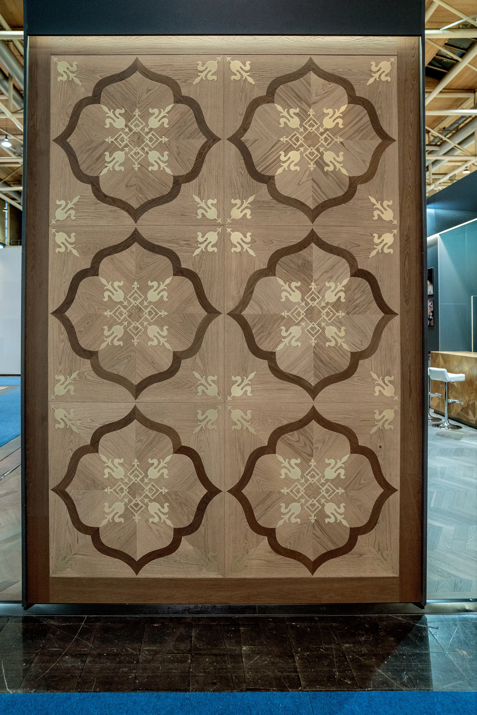 Foglie d’Oro - Design Panels | Fenice Ca' Baseggio with brass inserts