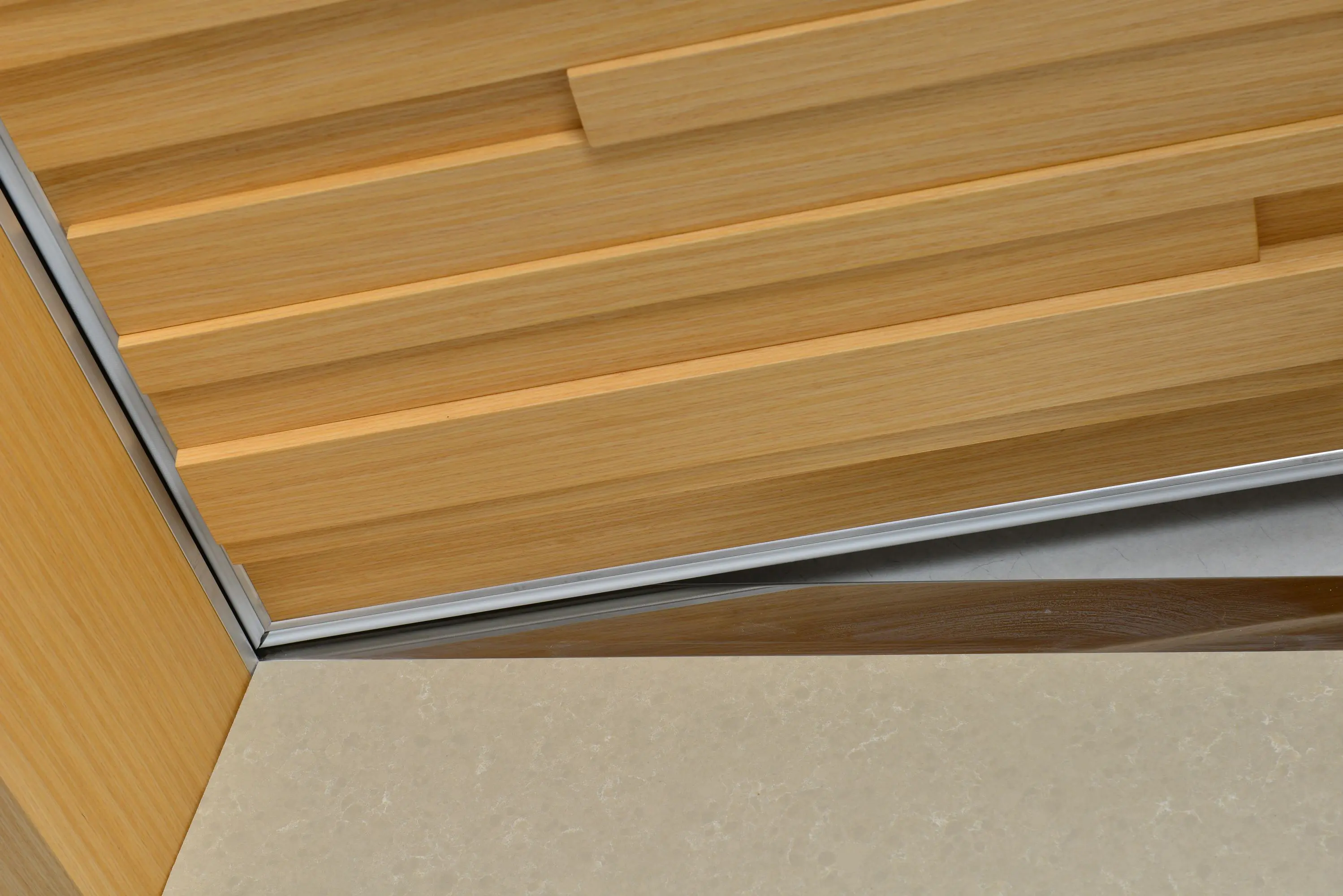 Mikodam - Sapa Door With One Of Natural Wood Veneer (Walnut, Teak, Oak, Whitened Oak), Lacquer (Anthracite, Grey, White)