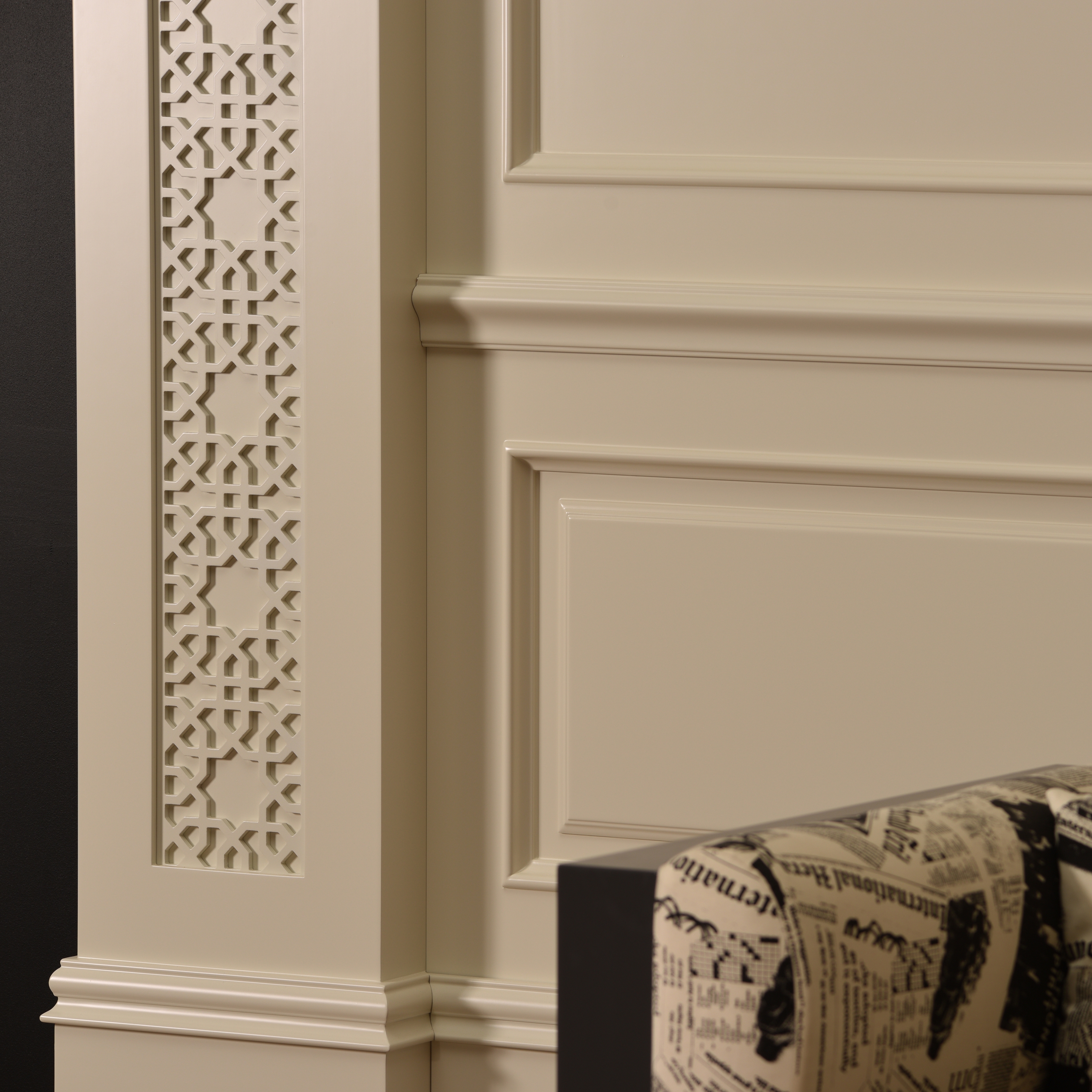 Mostra il prodotto Zaga Column Mix Lacquer White Matte del produttore Mikodam