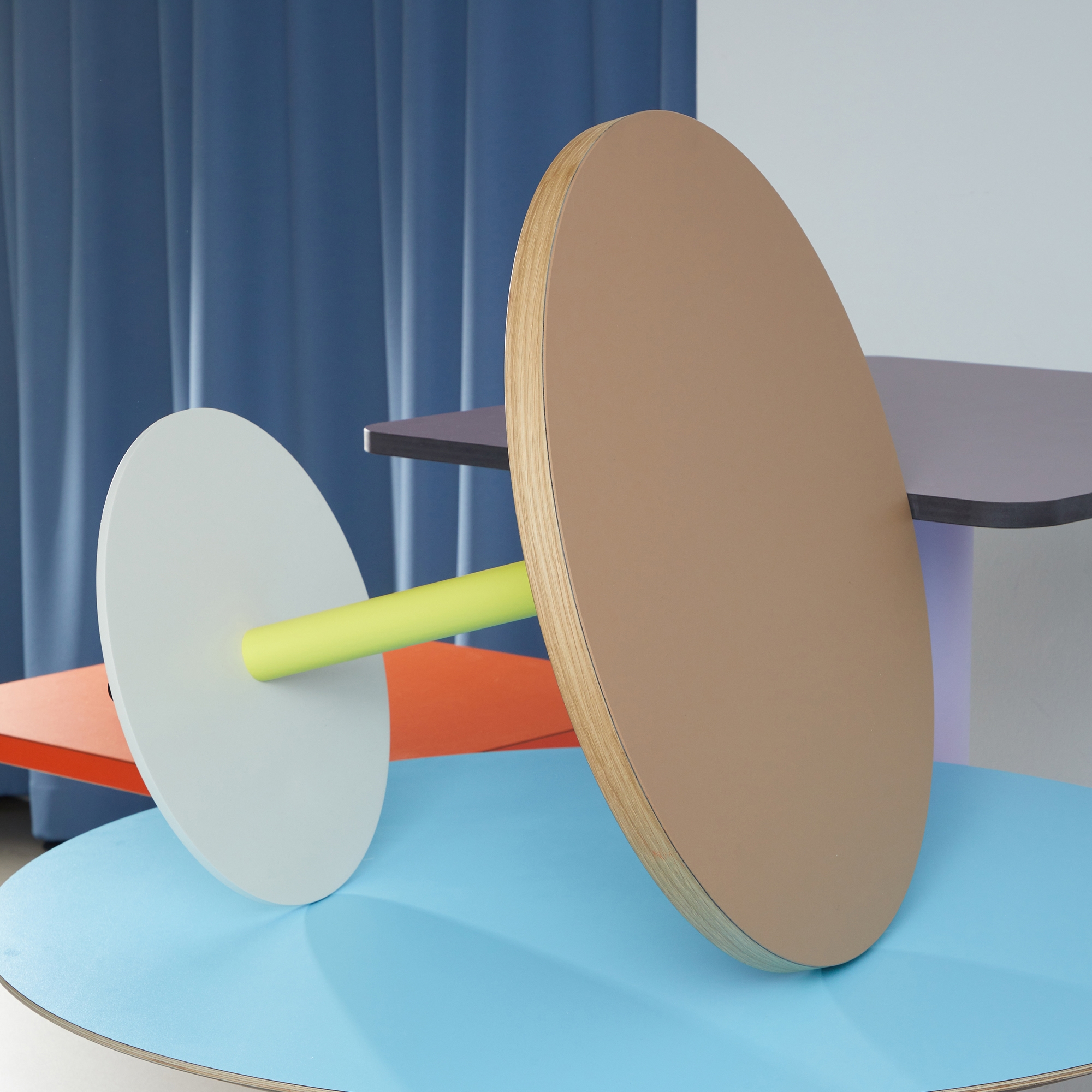 Display product S table from manufacturer modulor