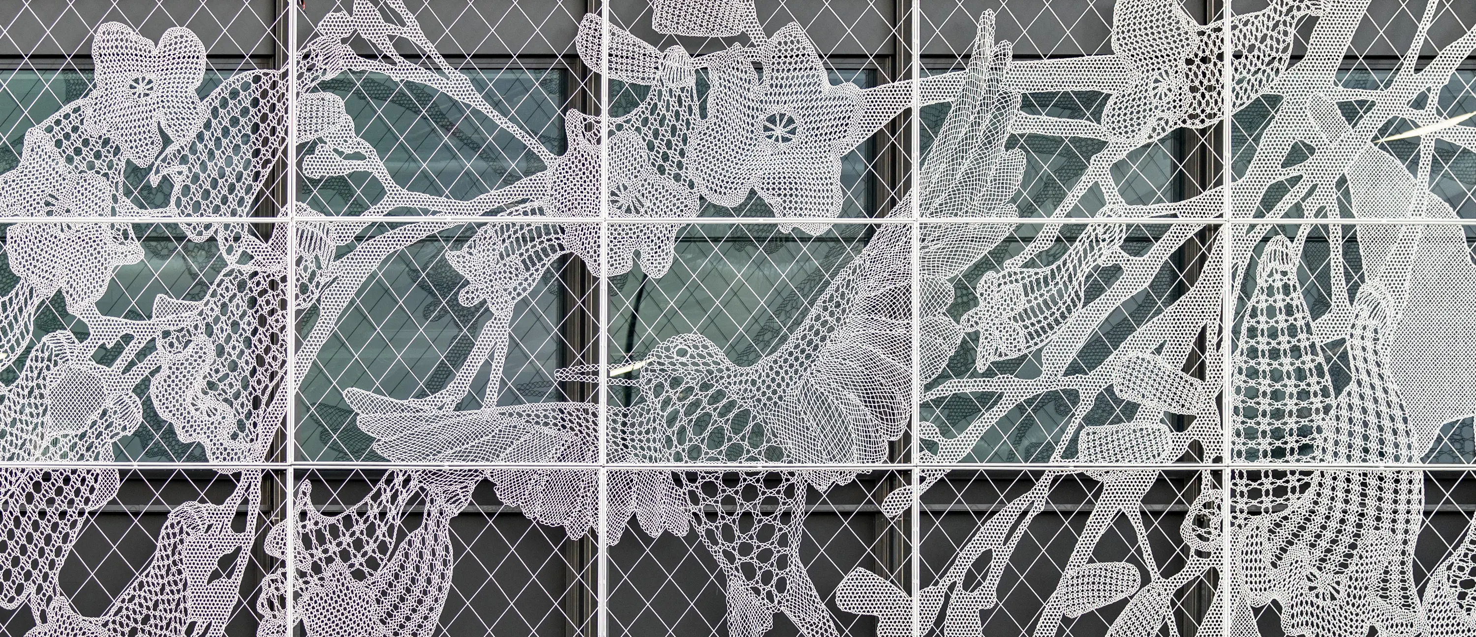 REDFORT - Lace Fence