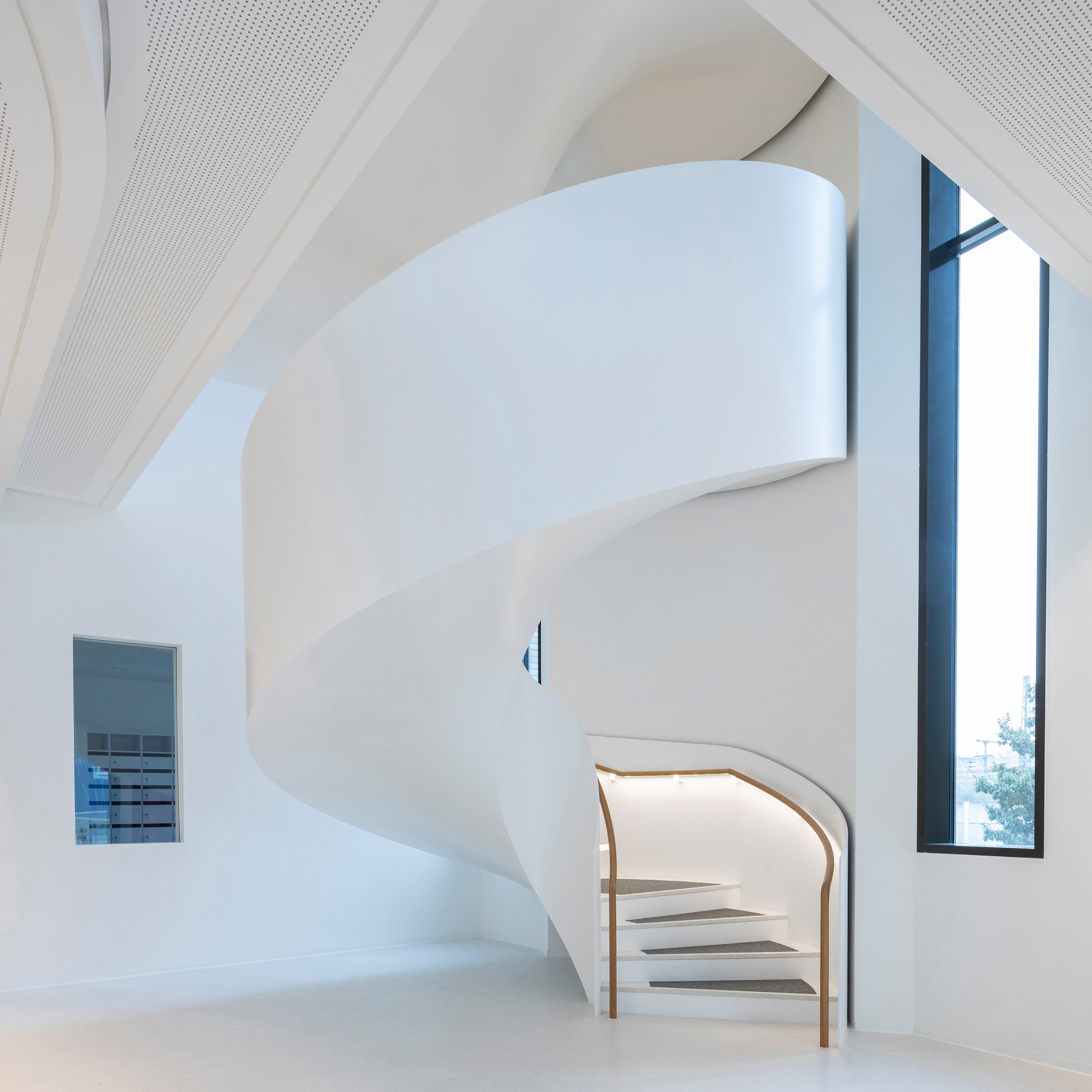 Produkt Geschwungene Designtreppe im Ausgburger Beethovenpark des Herstellers MetallArt Treppen anzeigen