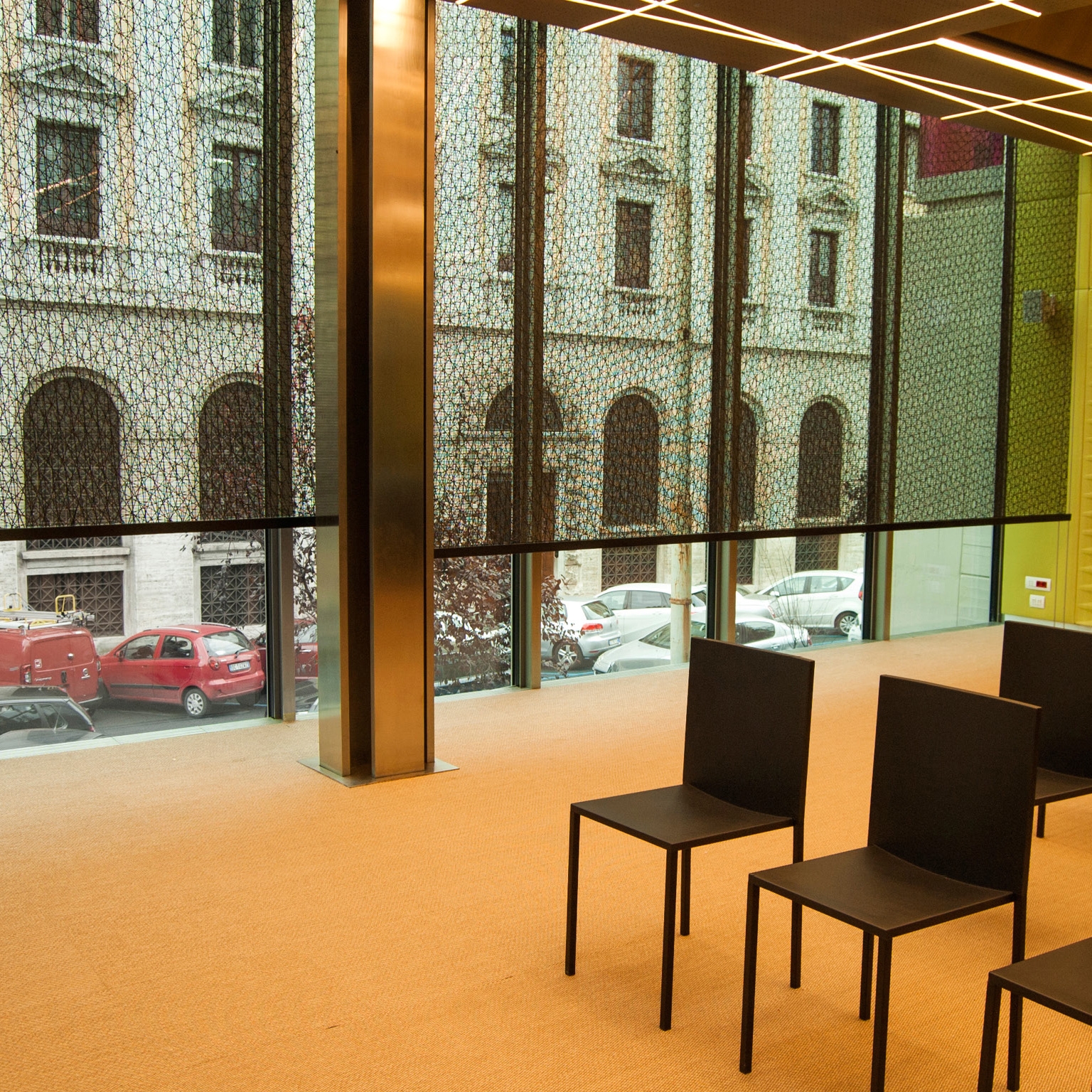 Display product i-Mesh Curtains from manufacturer i-mesh