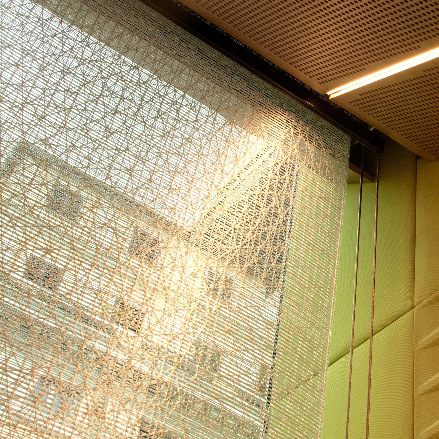 Display product i-Mesh Curtains from manufacturer i-mesh