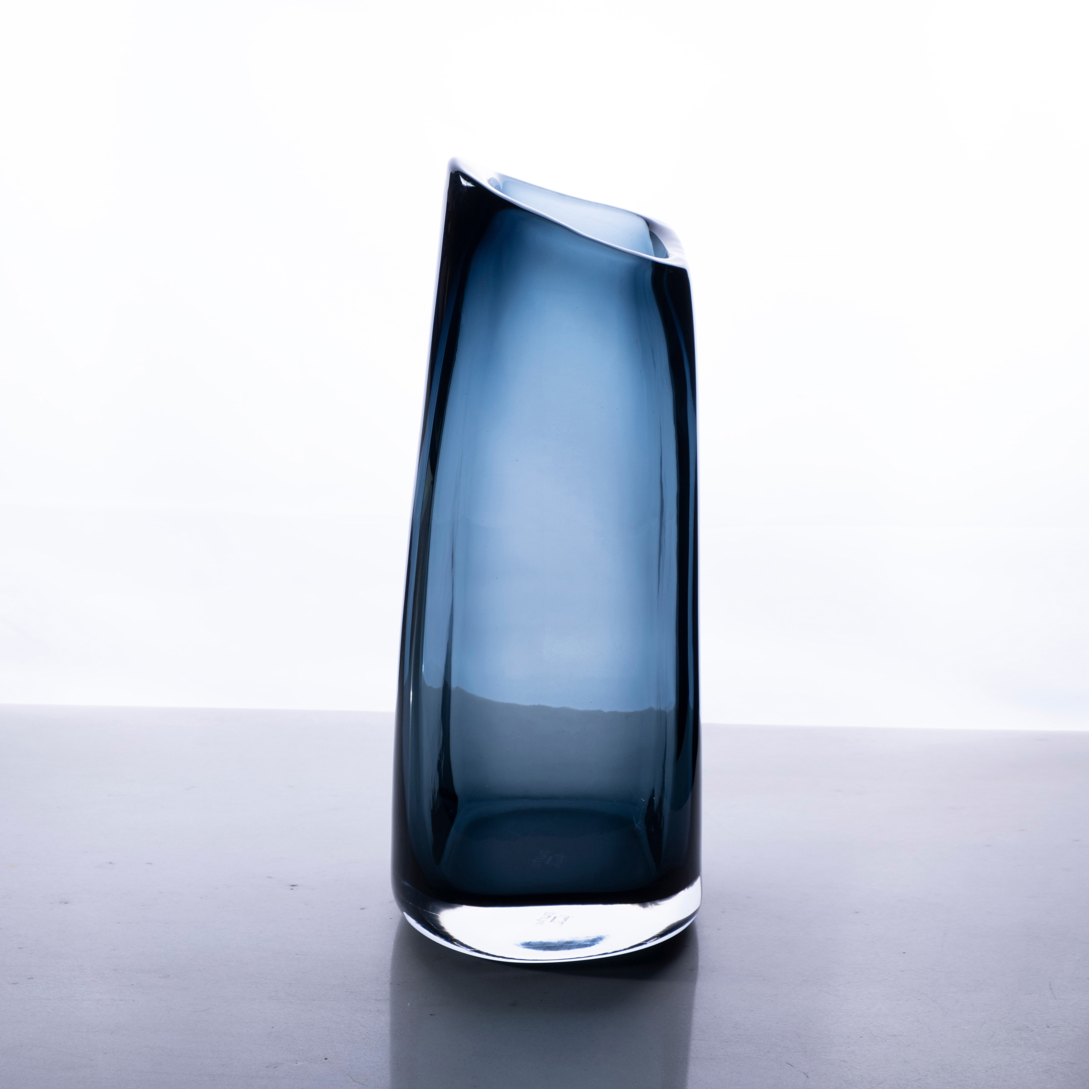 Produkt Trapezio Large Vase des Herstellers Purho anzeigen
