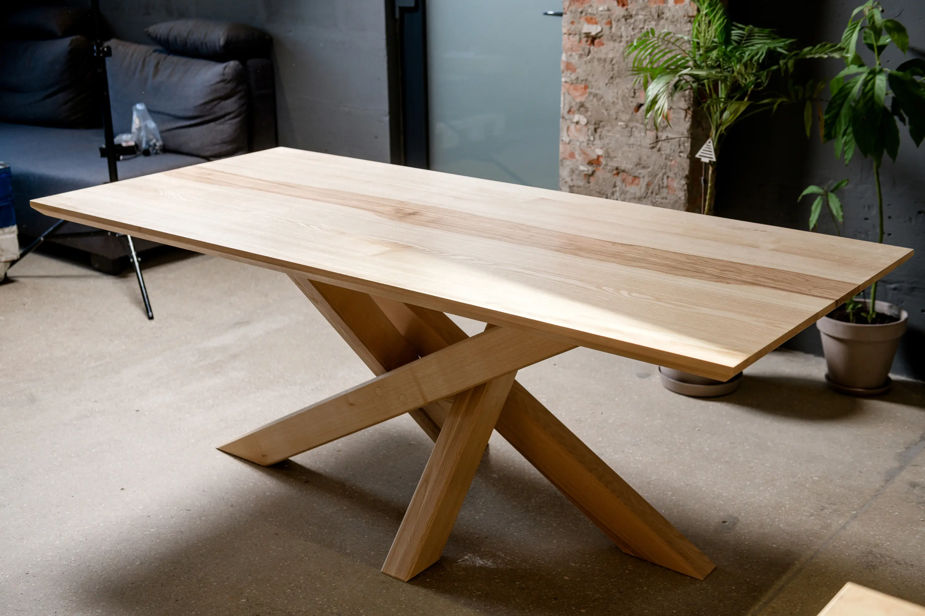 Ekomoss - Solid ash Table 2m x 1mx 0,7m