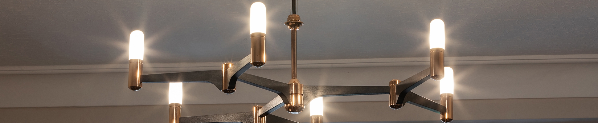 Discover the world of manufacturer Joe Scog