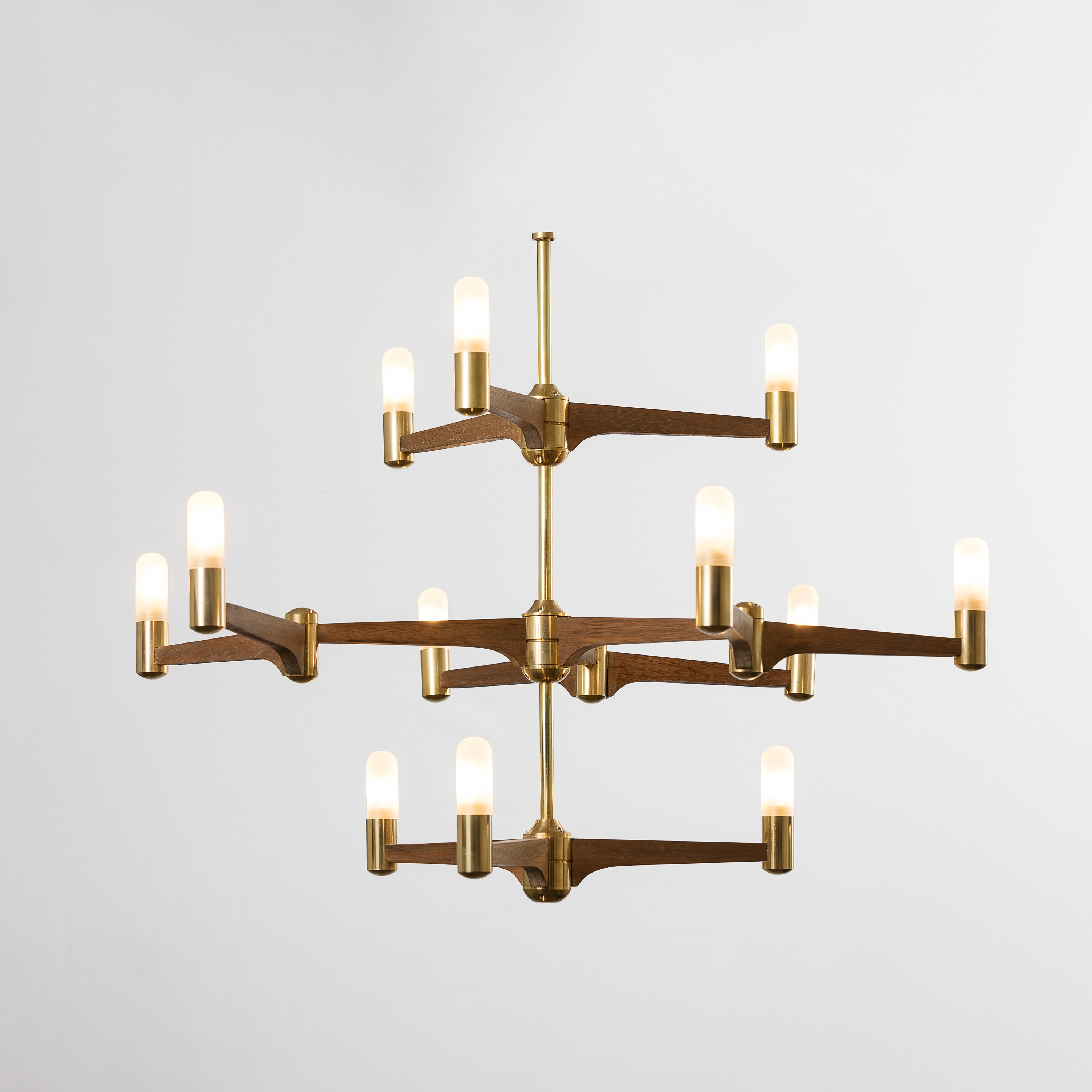 Produkt Guinevere | 12 Arm 3 Tier des Herstellers Joe Scog anzeigen