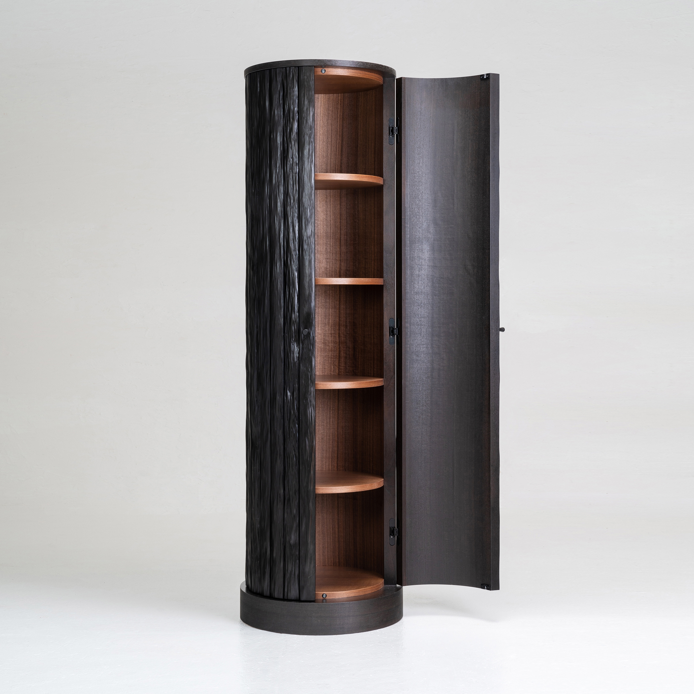 Afficher le produit Chushin Kogei Cabinet tower du fabricant Hiyoshiya