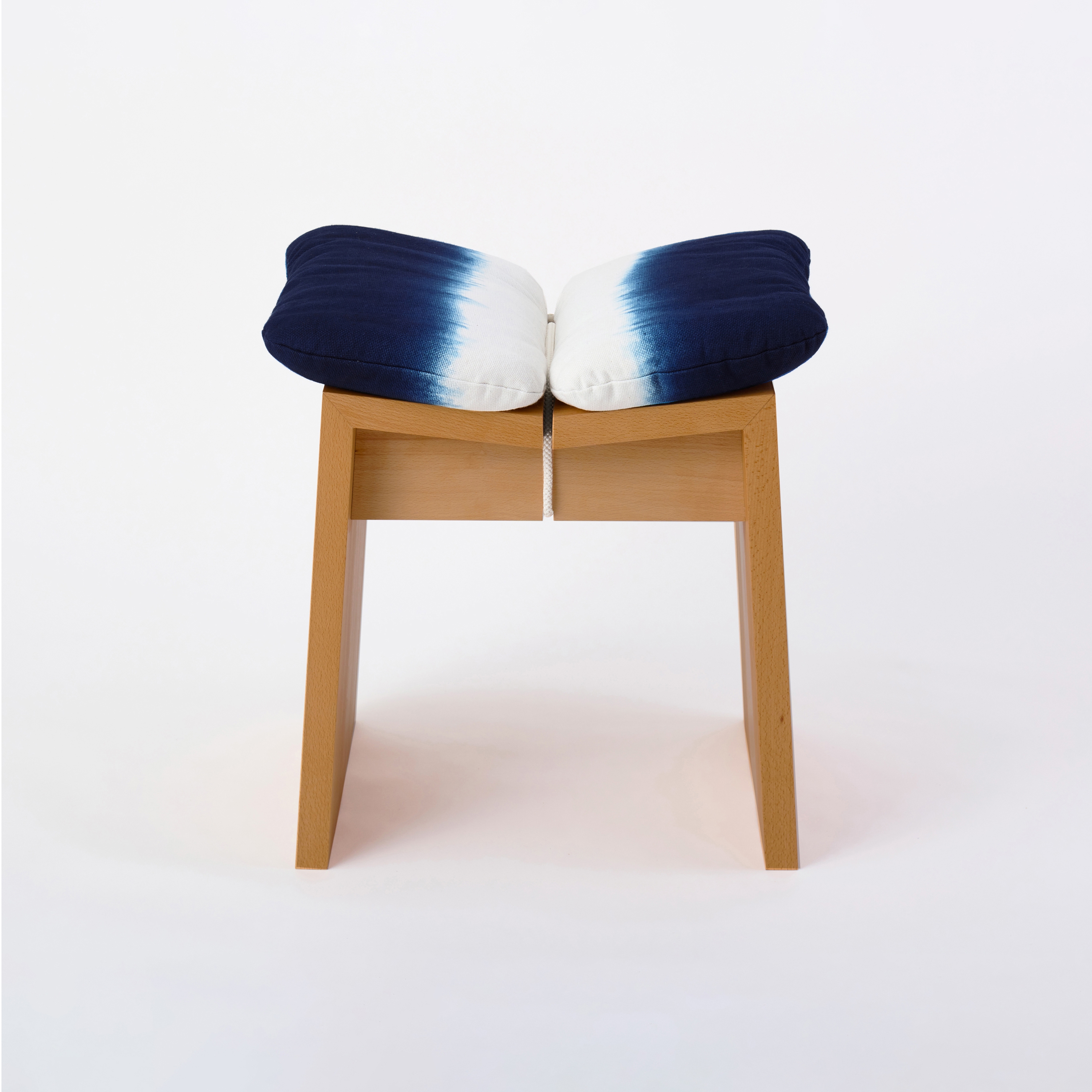 Vertoon produk M Stool van vervaardiger Hiyoshiya