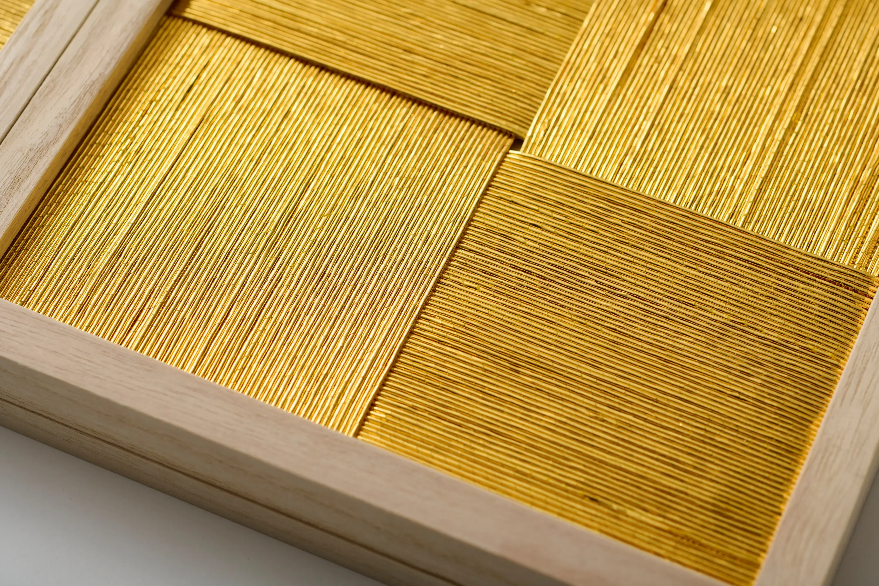 Hiyoshiya - Gold thread panel